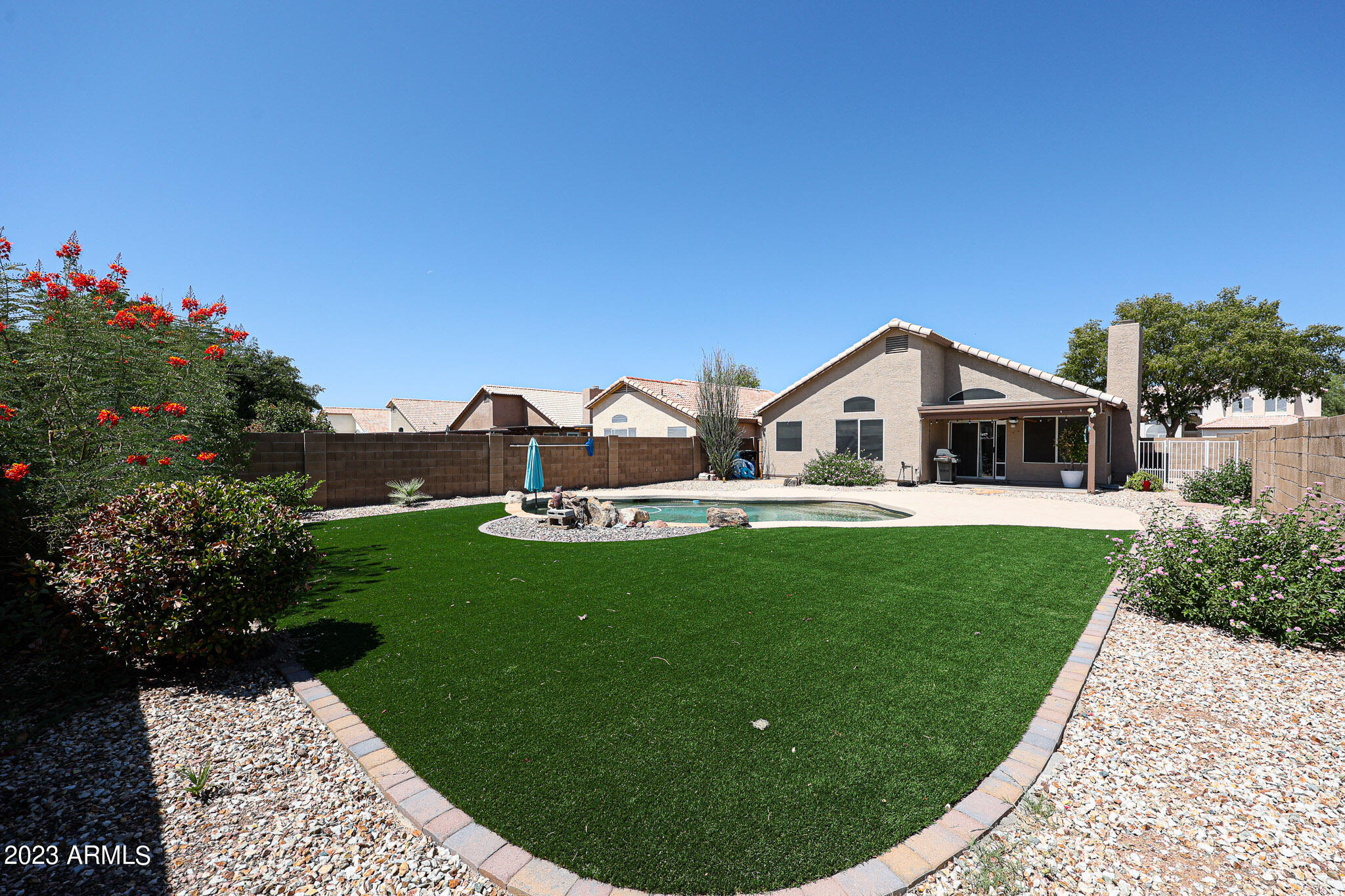 MOONLIGHT GLEN - Residential