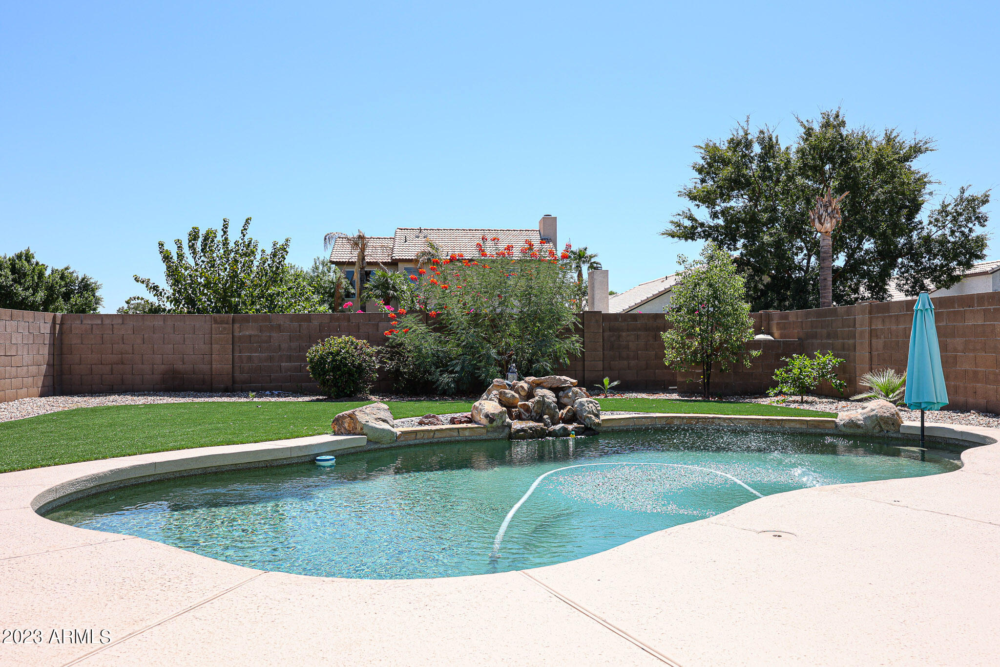 MOONLIGHT GLEN - Residential