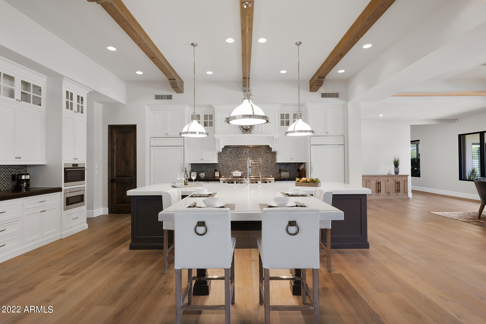 SIERRA HILLS - Residential