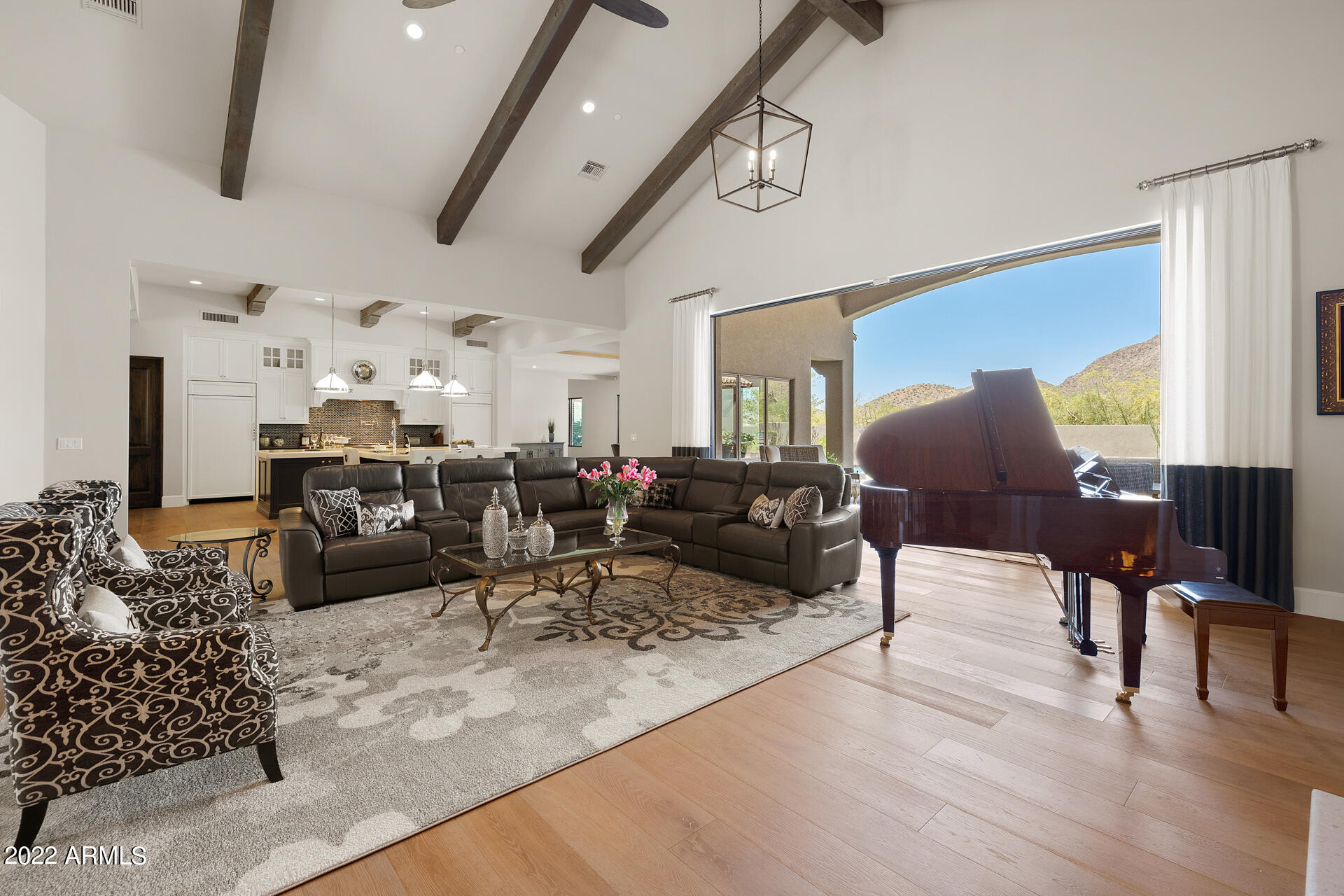 SIERRA HILLS - Residential