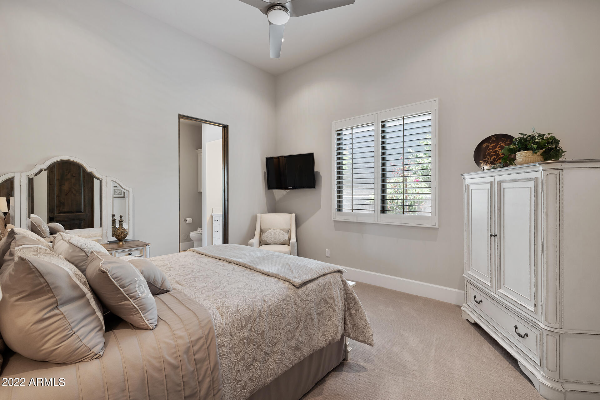 SIERRA HILLS - Residential