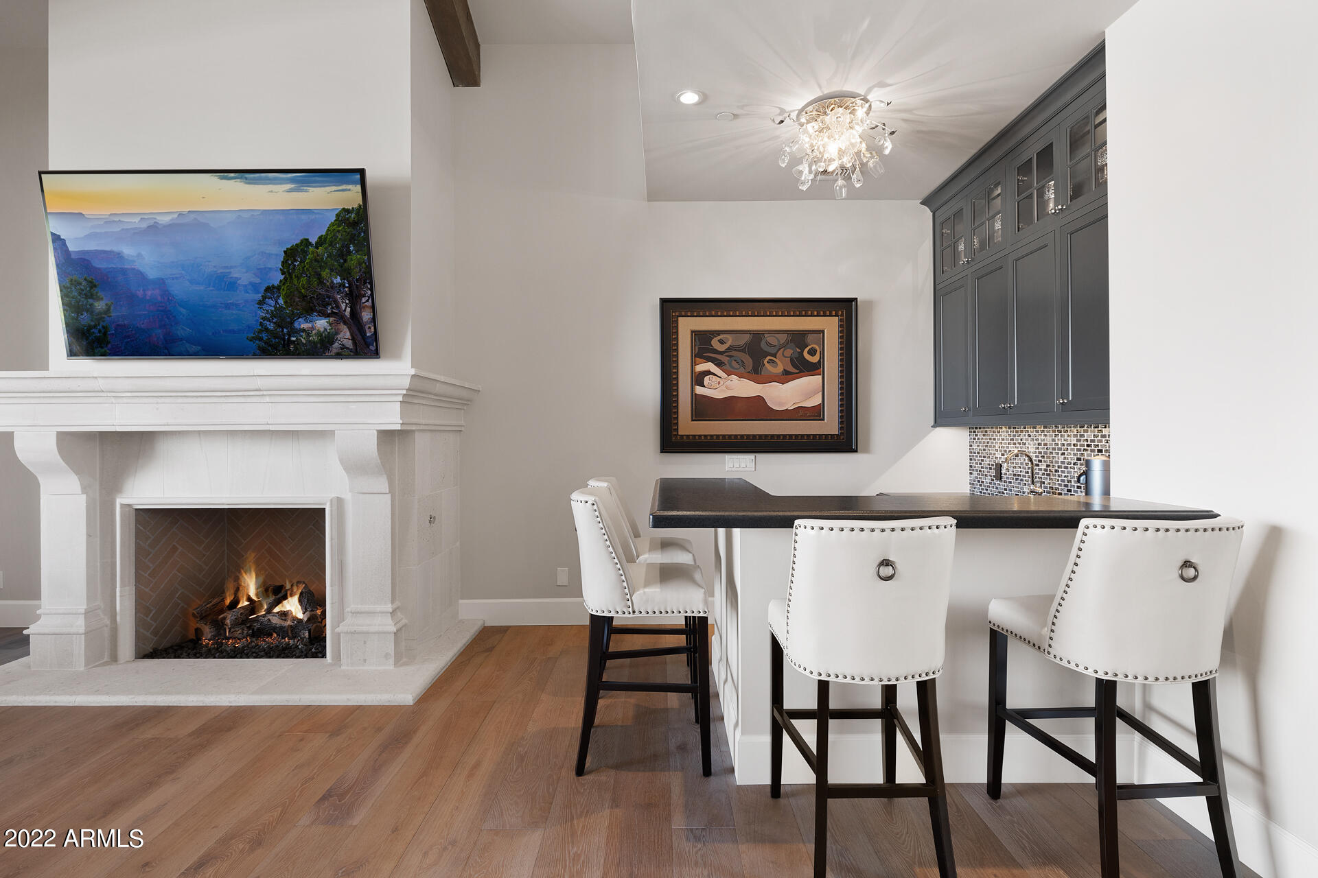 SIERRA HILLS - Residential