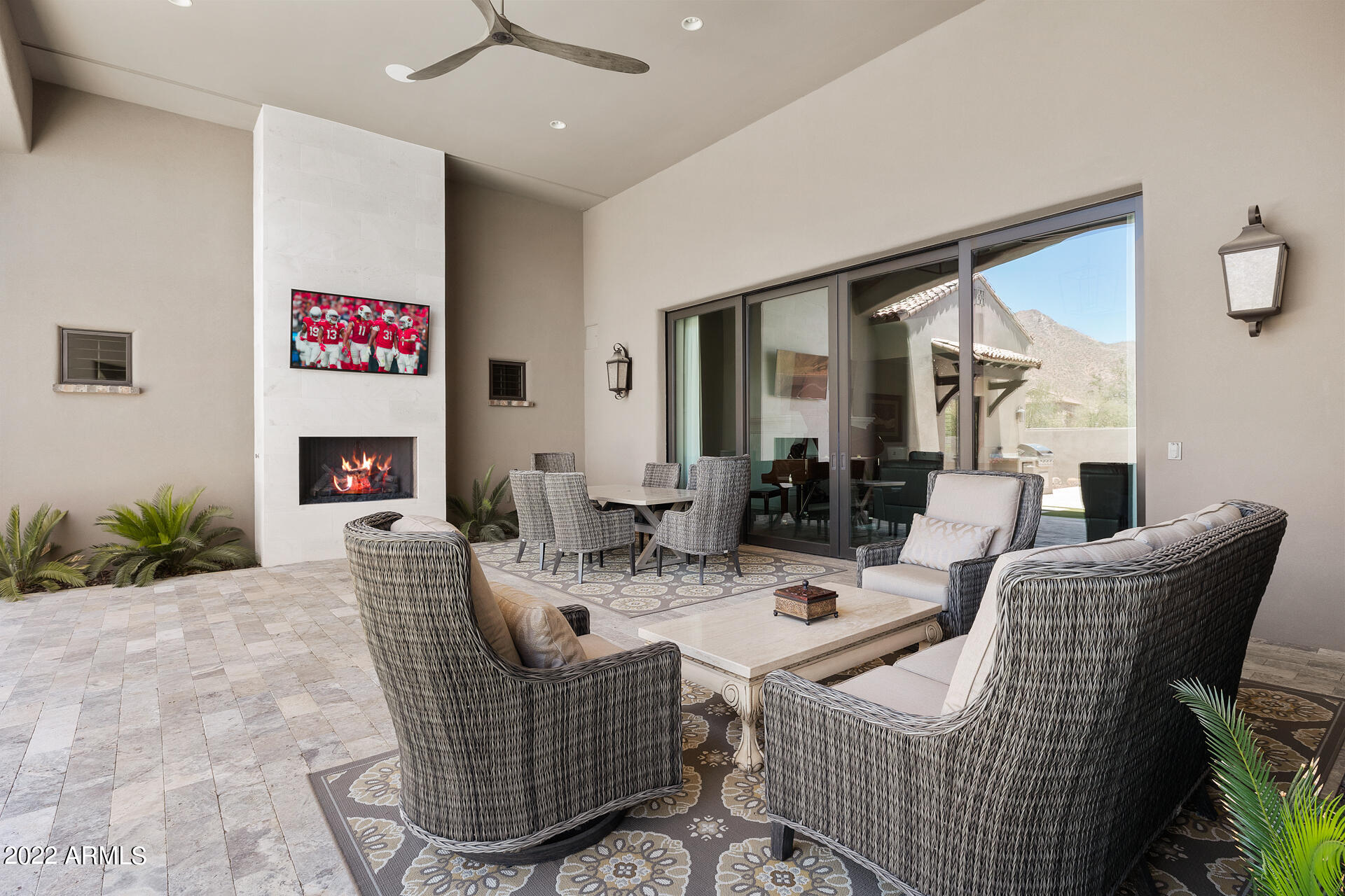 SIERRA HILLS - Residential