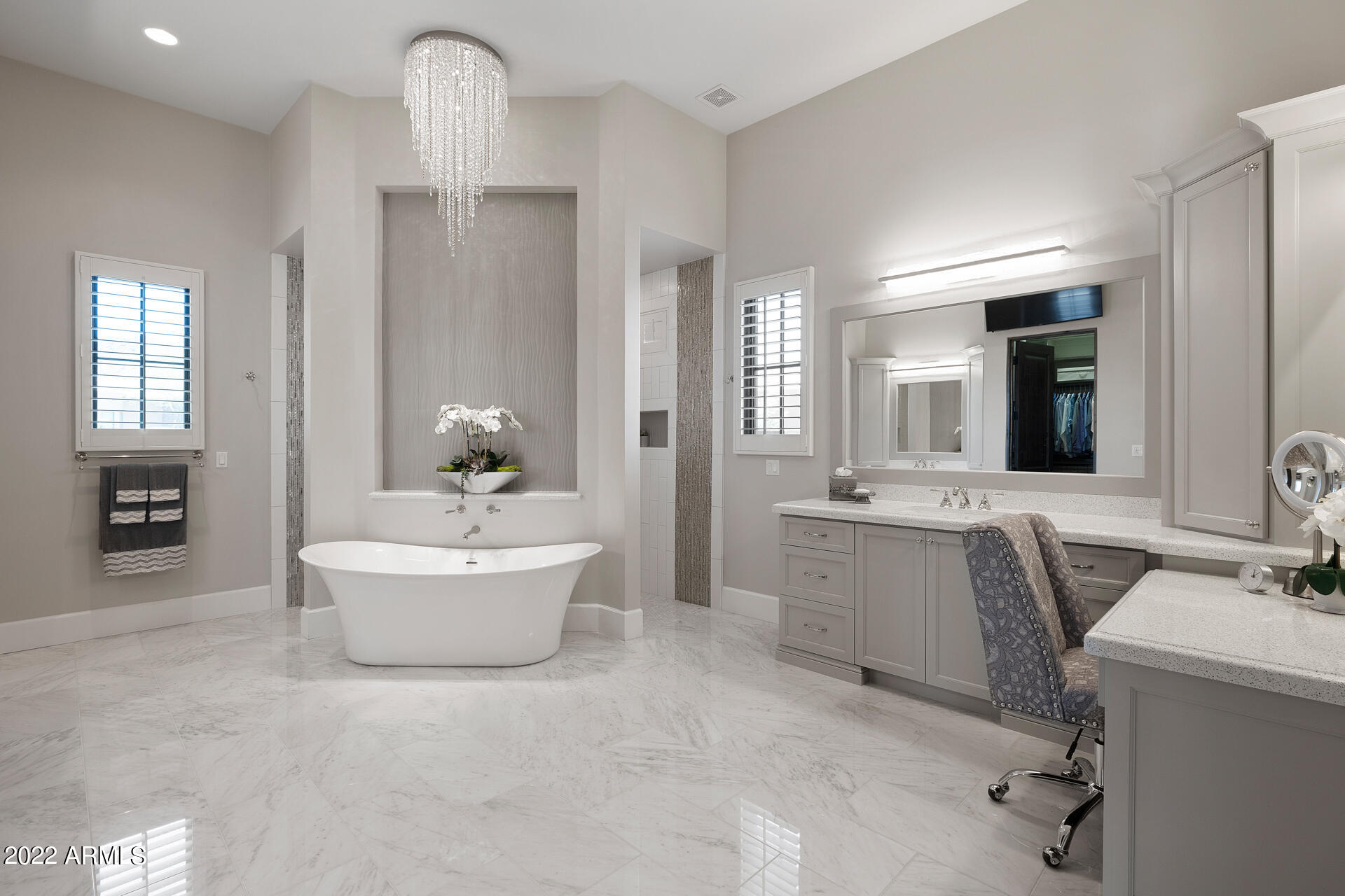 SIERRA HILLS - Residential