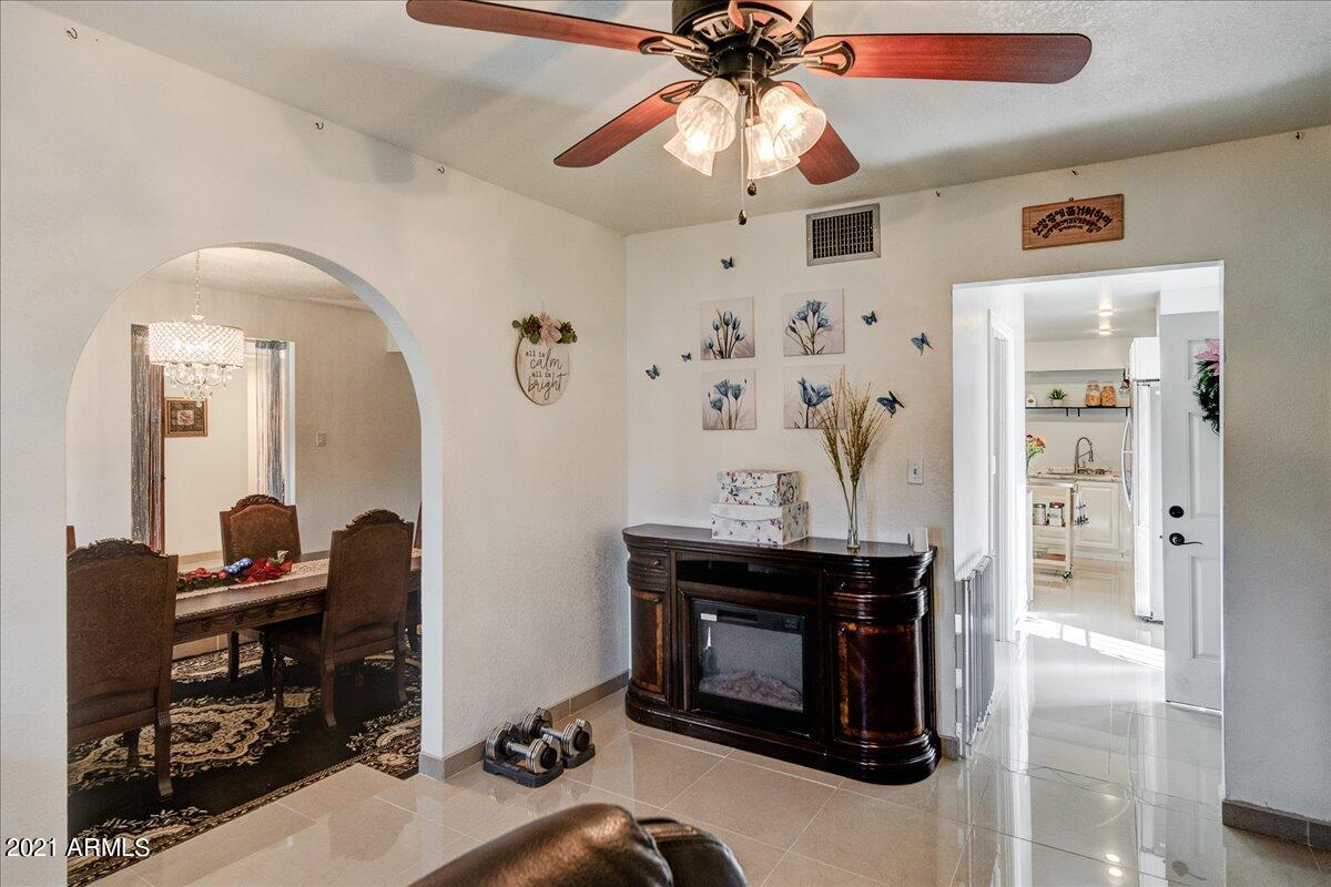 VILLAGE MEADOWS ESTATES - Residential