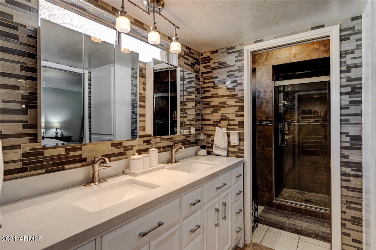 VILLAGE MEADOWS ESTATES - Residential