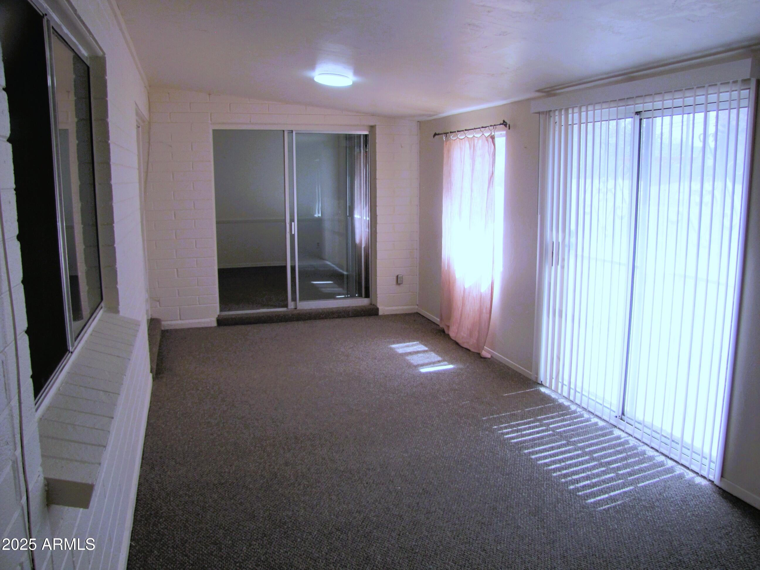 VILLAGE MEADOWS ESTATES - Residential Lease