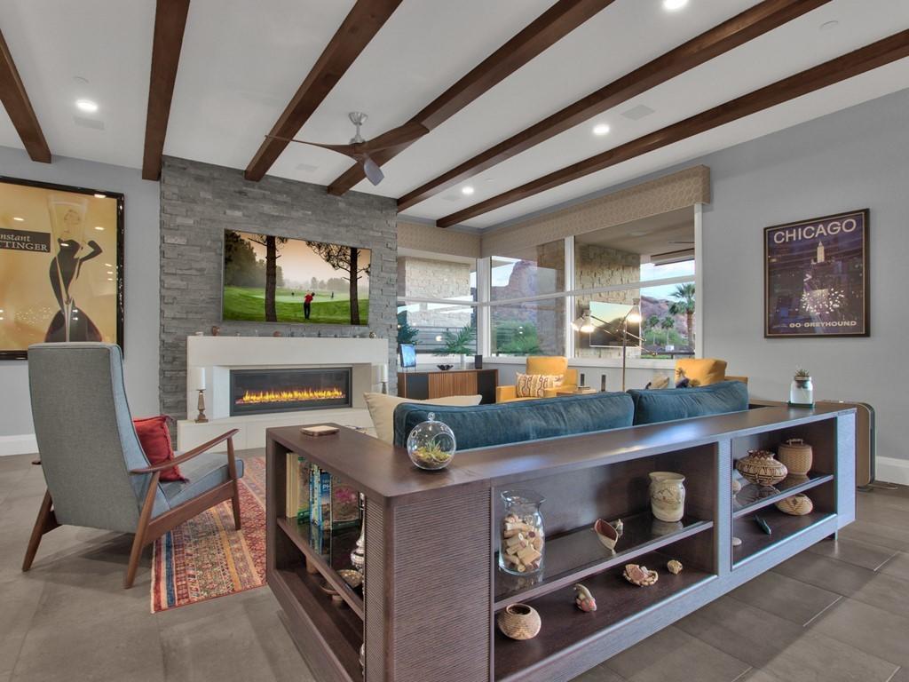 VILLAS AT MOUNTAIN SHADOWS CONDOMINIUMS 2 AMD - Residential