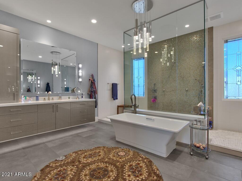 VILLAS AT MOUNTAIN SHADOWS CONDOMINIUMS 2 AMD - Residential