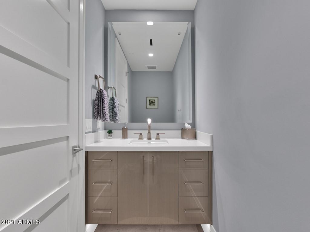 VILLAS AT MOUNTAIN SHADOWS CONDOMINIUMS 2 AMD - Residential