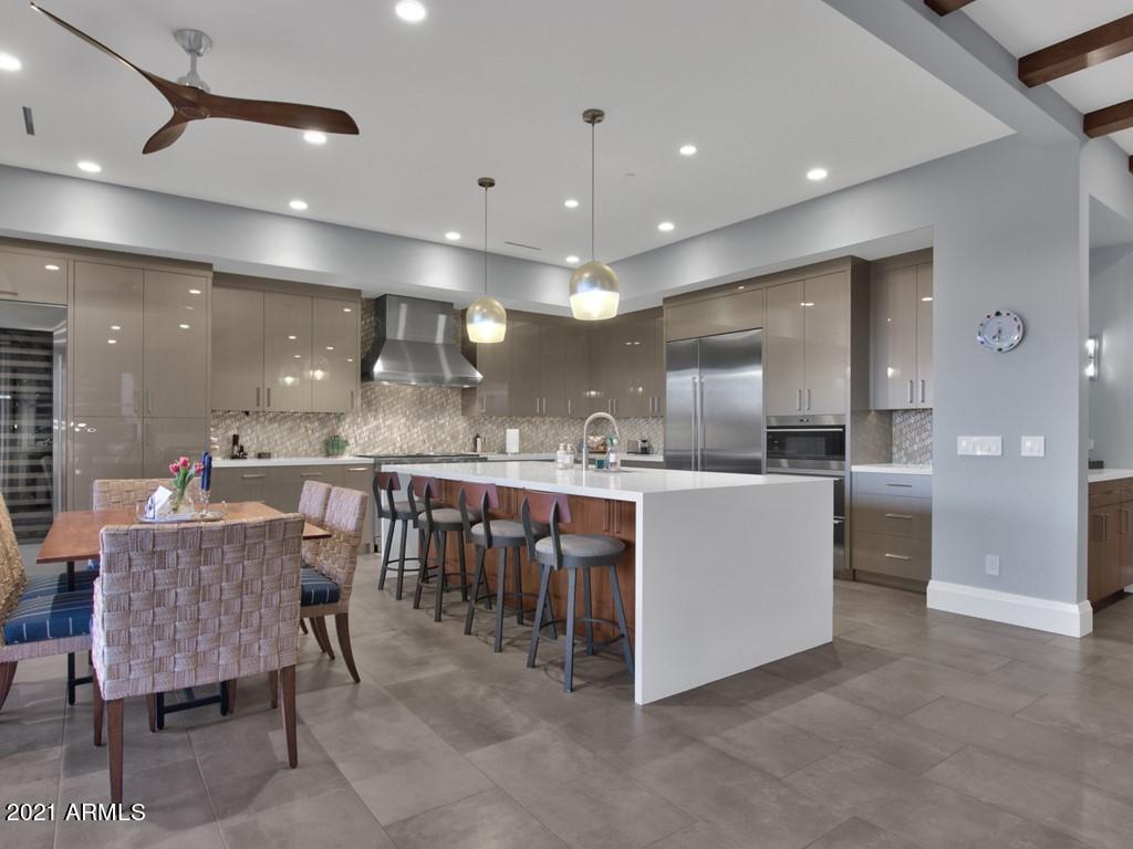 VILLAS AT MOUNTAIN SHADOWS CONDOMINIUMS 2 AMD - Residential