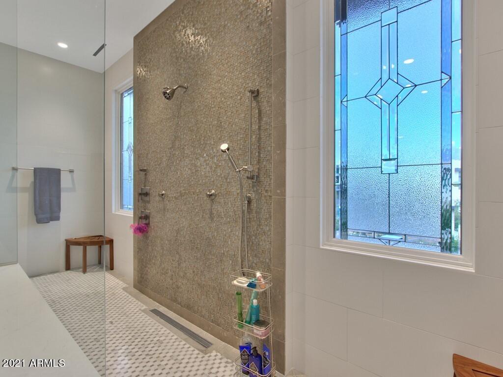 VILLAS AT MOUNTAIN SHADOWS CONDOMINIUMS 2 AMD - Residential