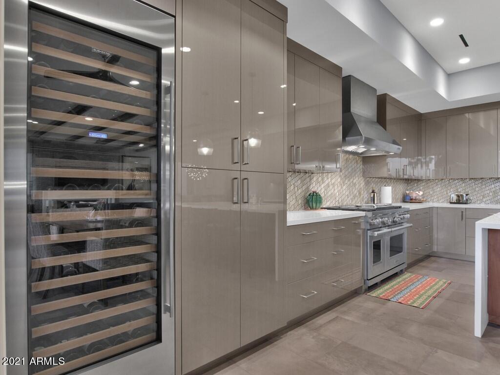 VILLAS AT MOUNTAIN SHADOWS CONDOMINIUMS 2 AMD - Residential