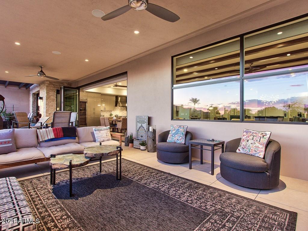 VILLAS AT MOUNTAIN SHADOWS CONDOMINIUMS 2 AMD - Residential