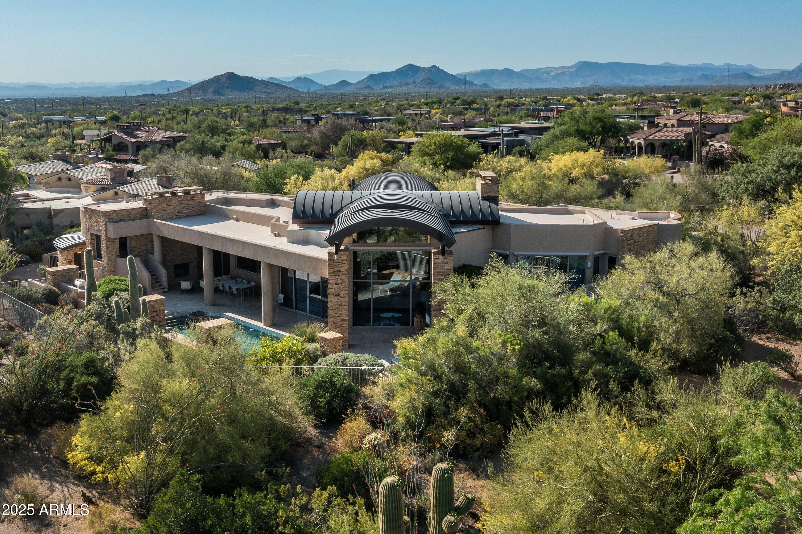 ESTANCIA - Residential