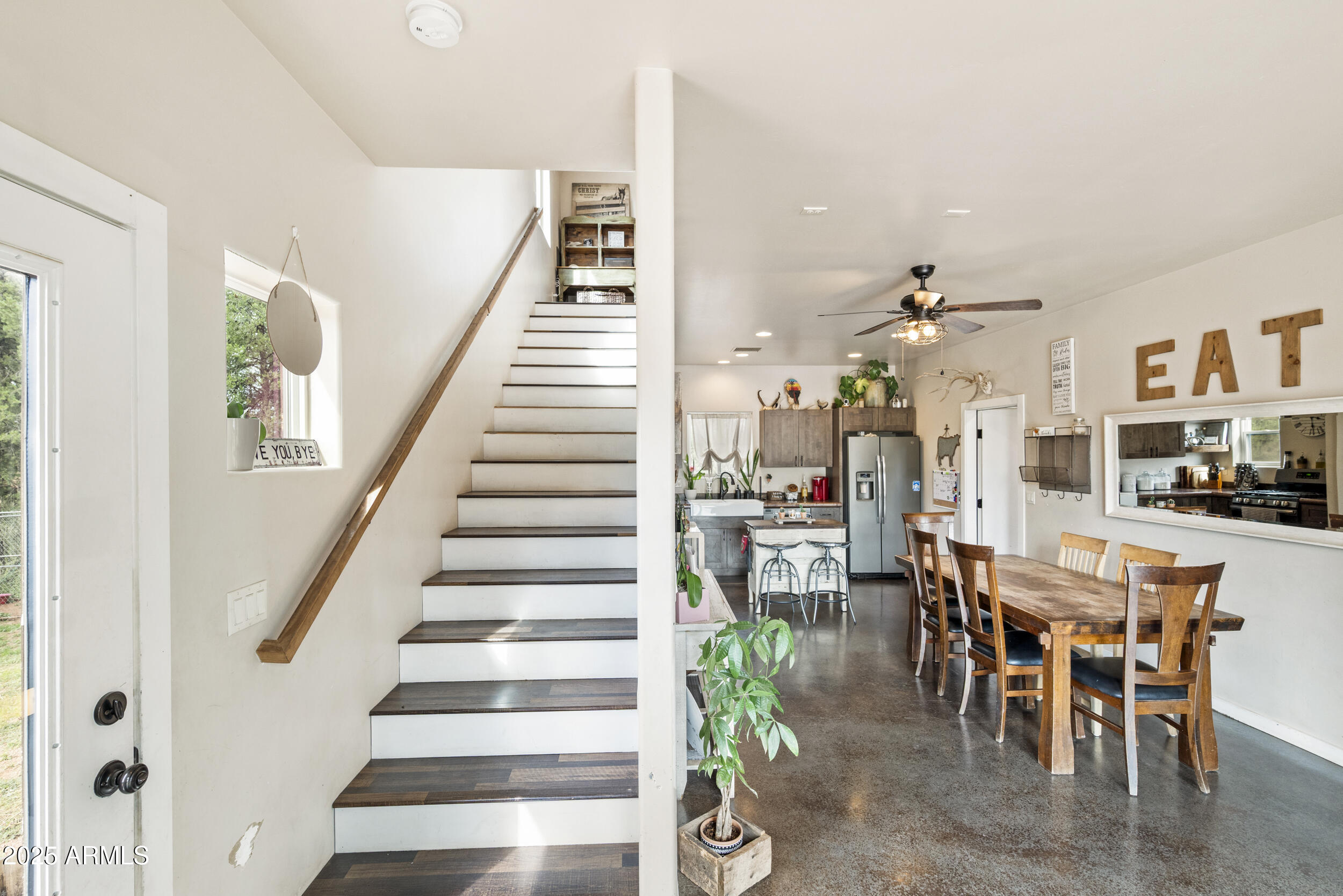 Diamond Point Shadows - Residential