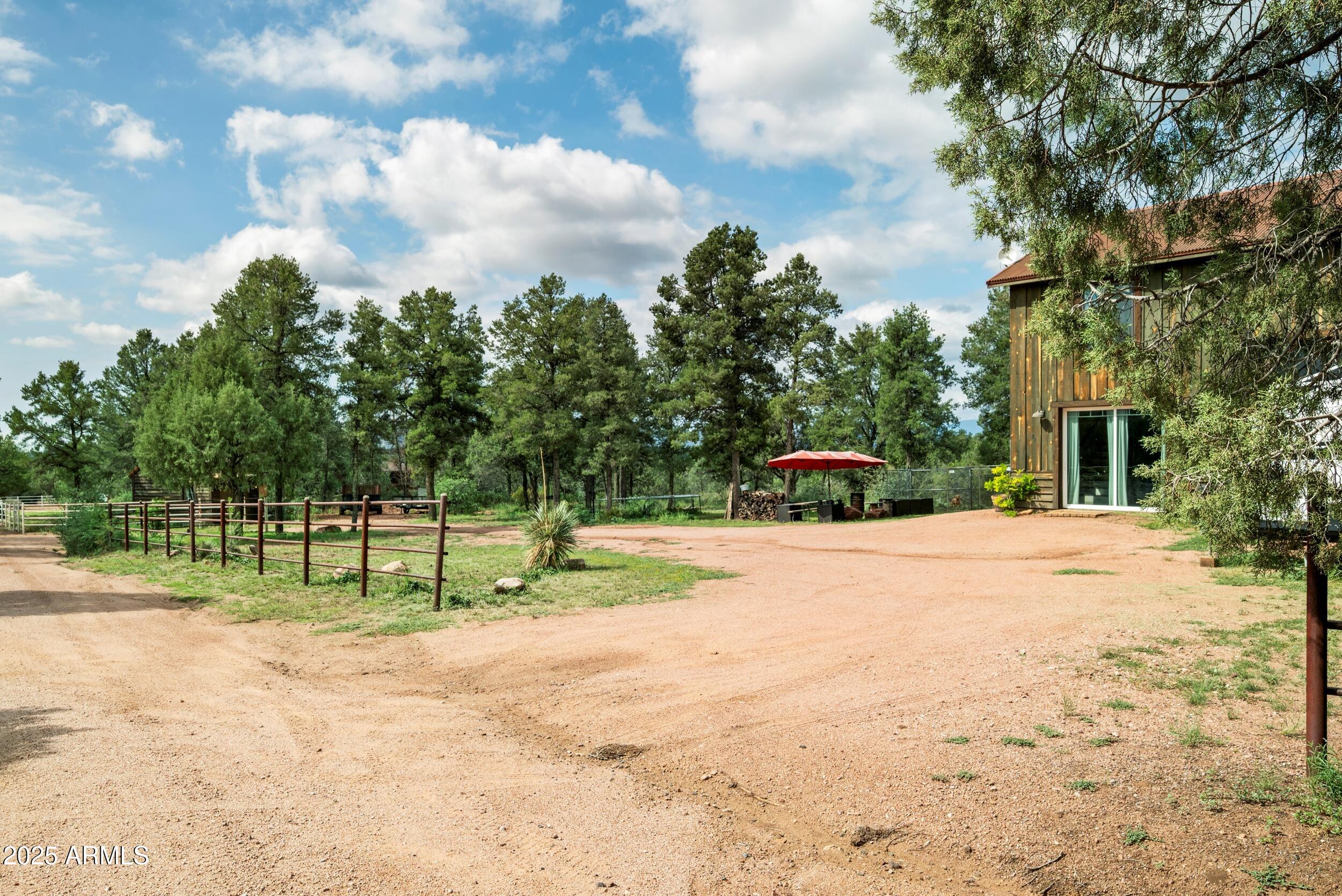 Diamond Point Shadows - Residential