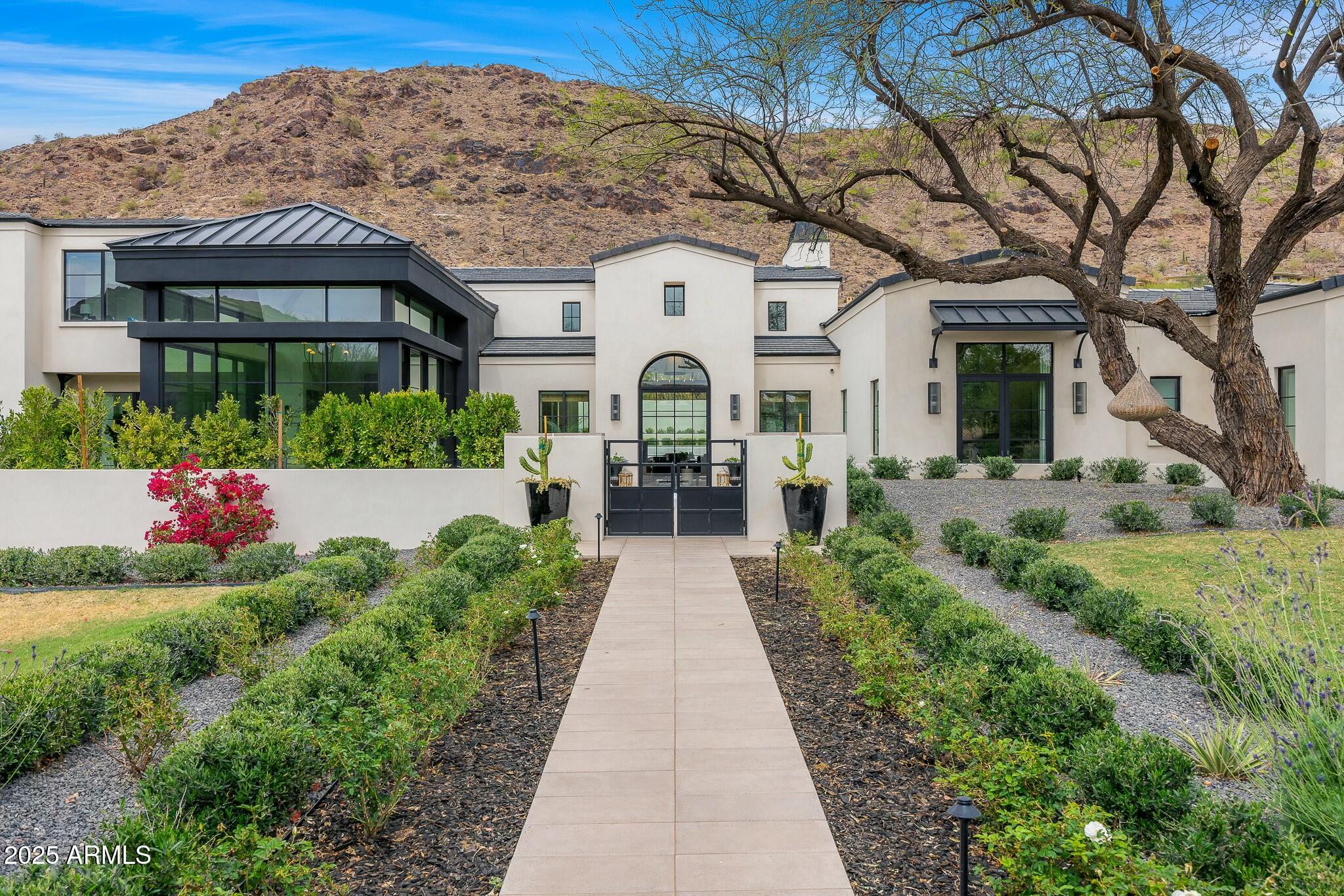 EGYPTIAN HILLS - Residential