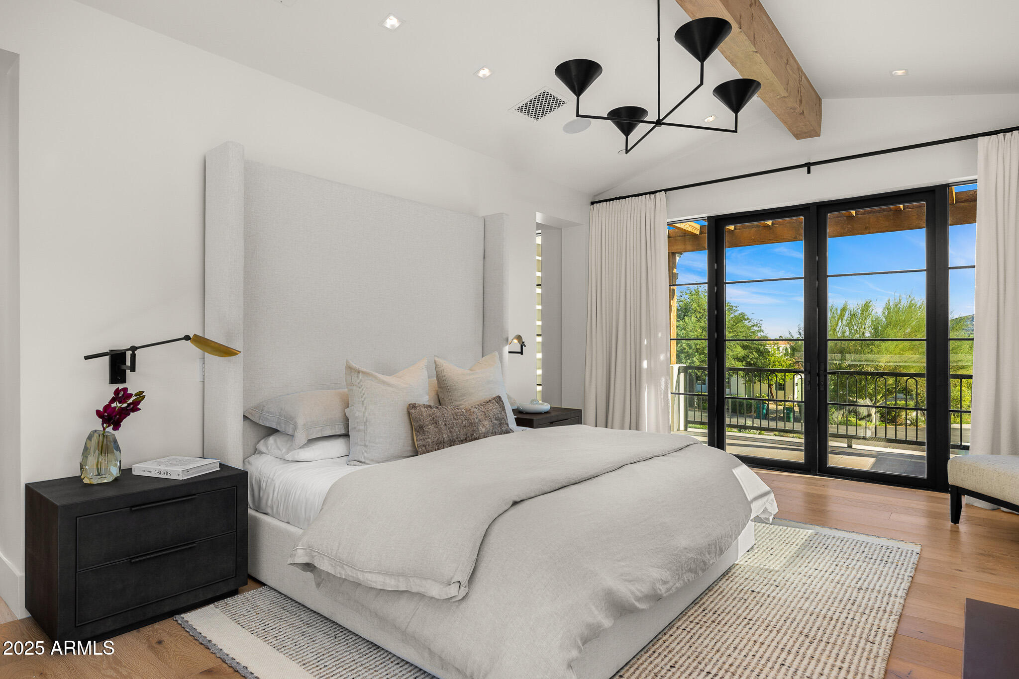 EGYPTIAN HILLS - Residential