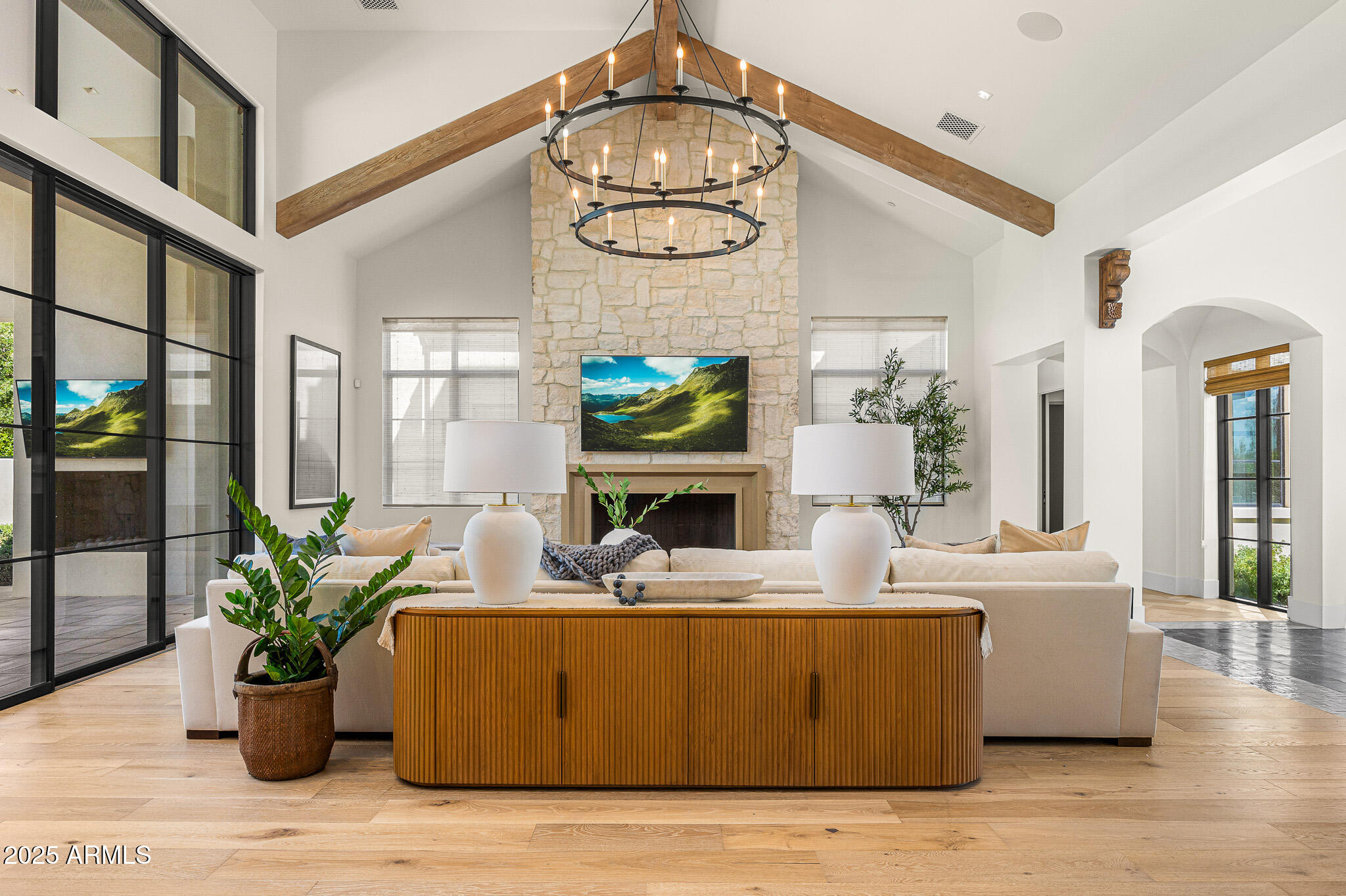 EGYPTIAN HILLS - Residential