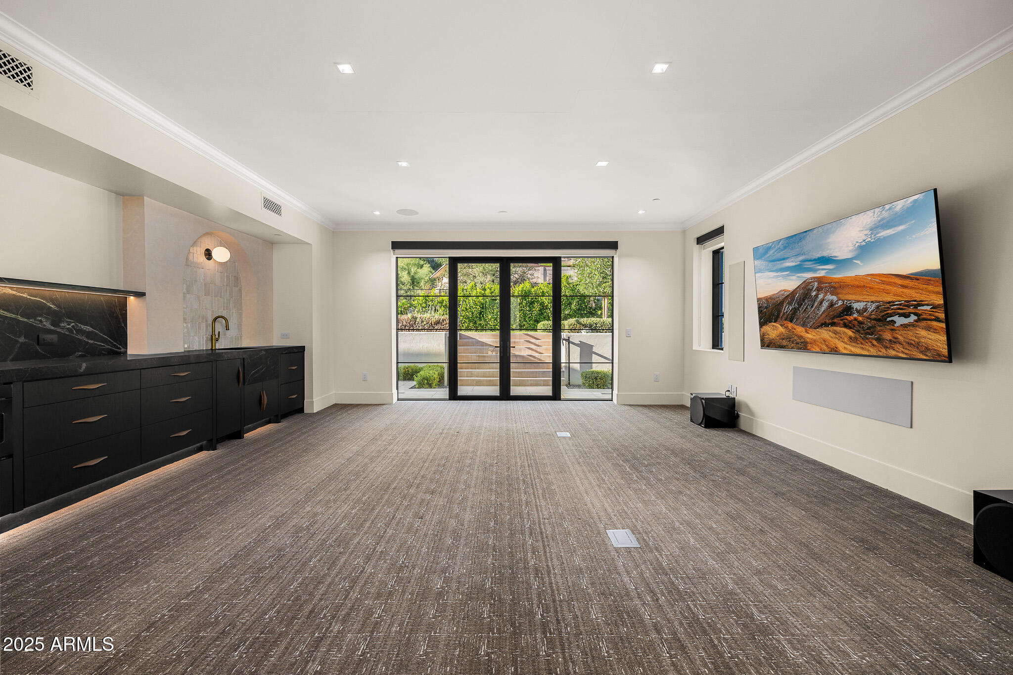 EGYPTIAN HILLS - Residential