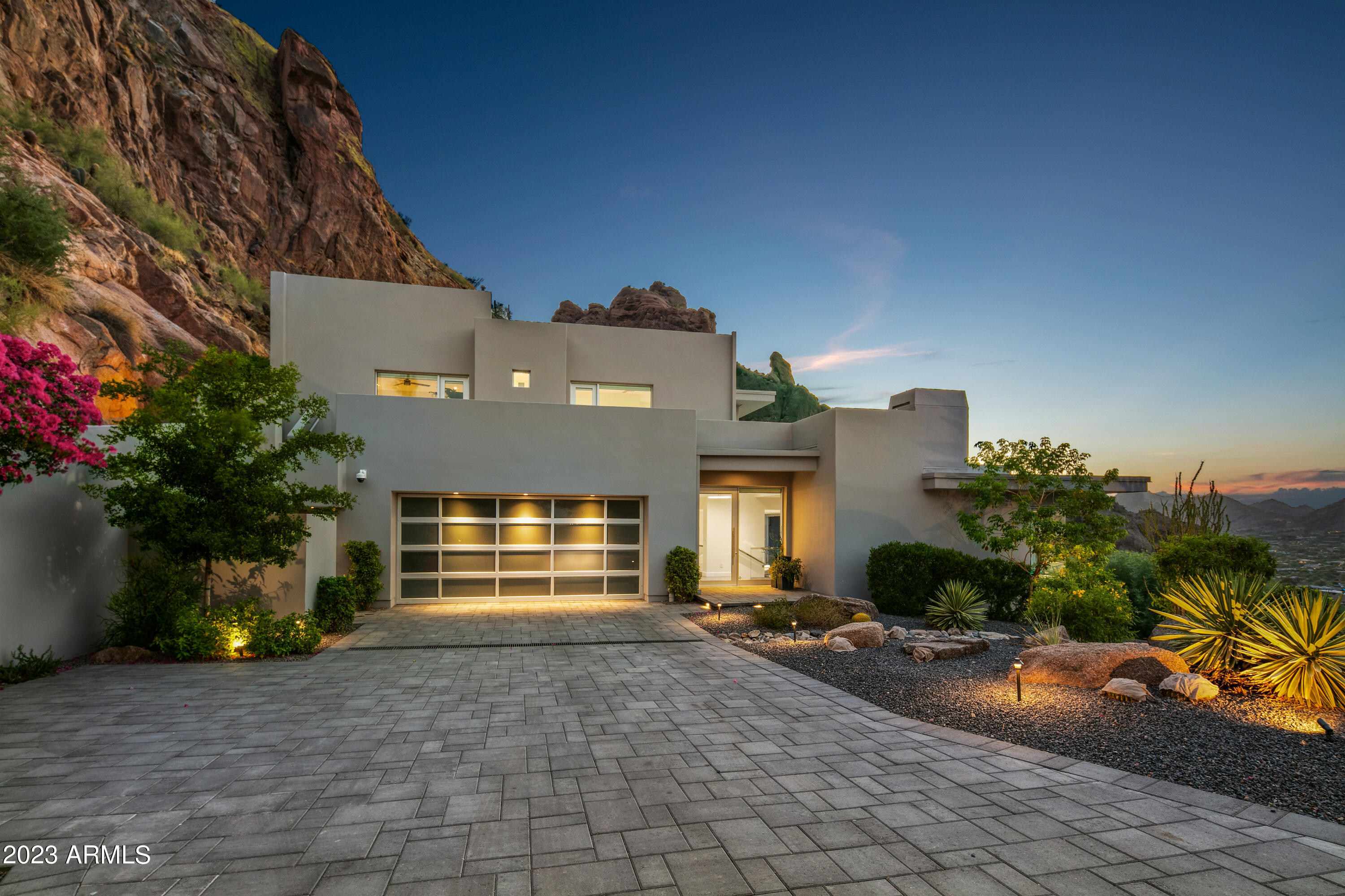 STONE CANYON EAST - Residential