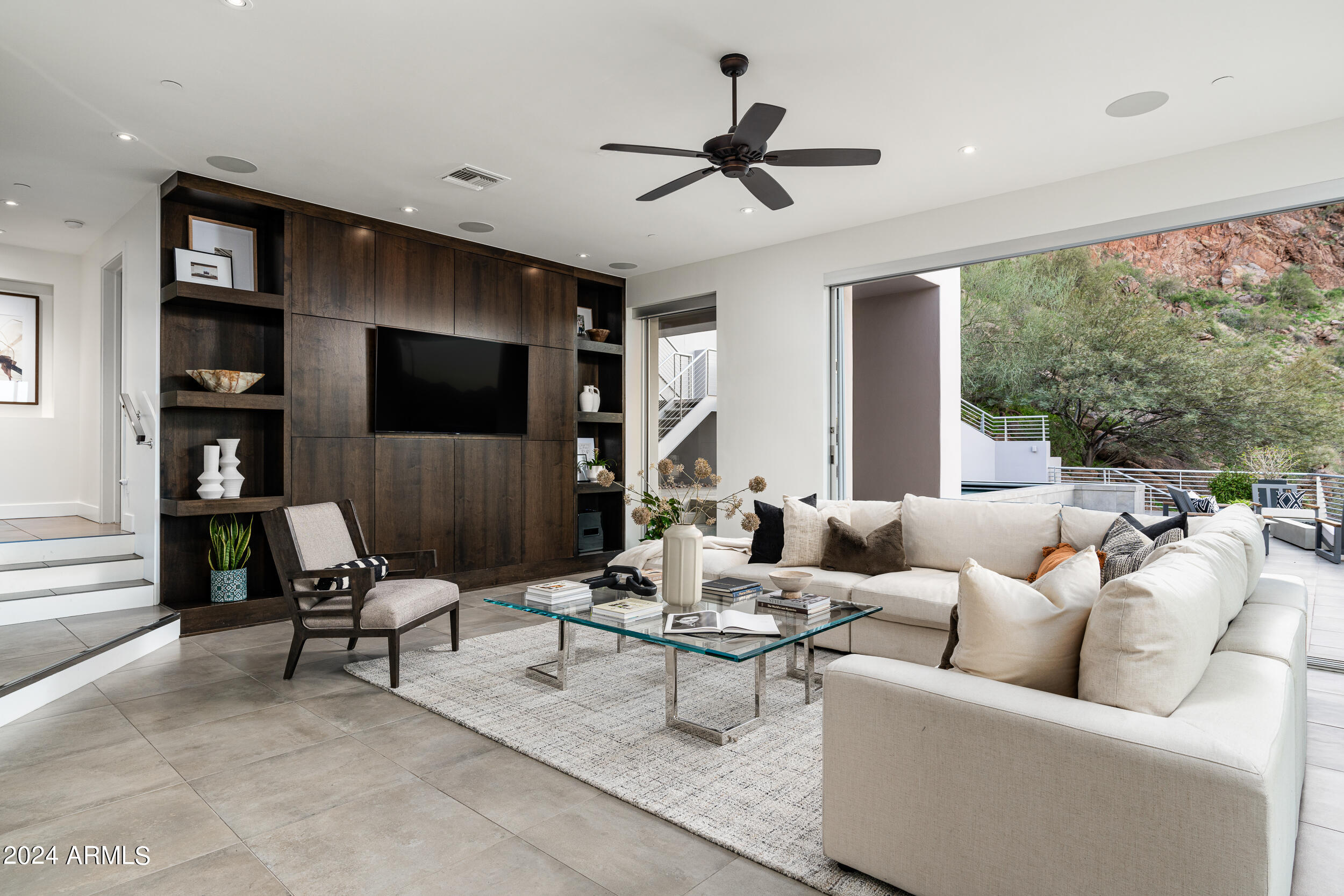 STONE CANYON EAST - Residential