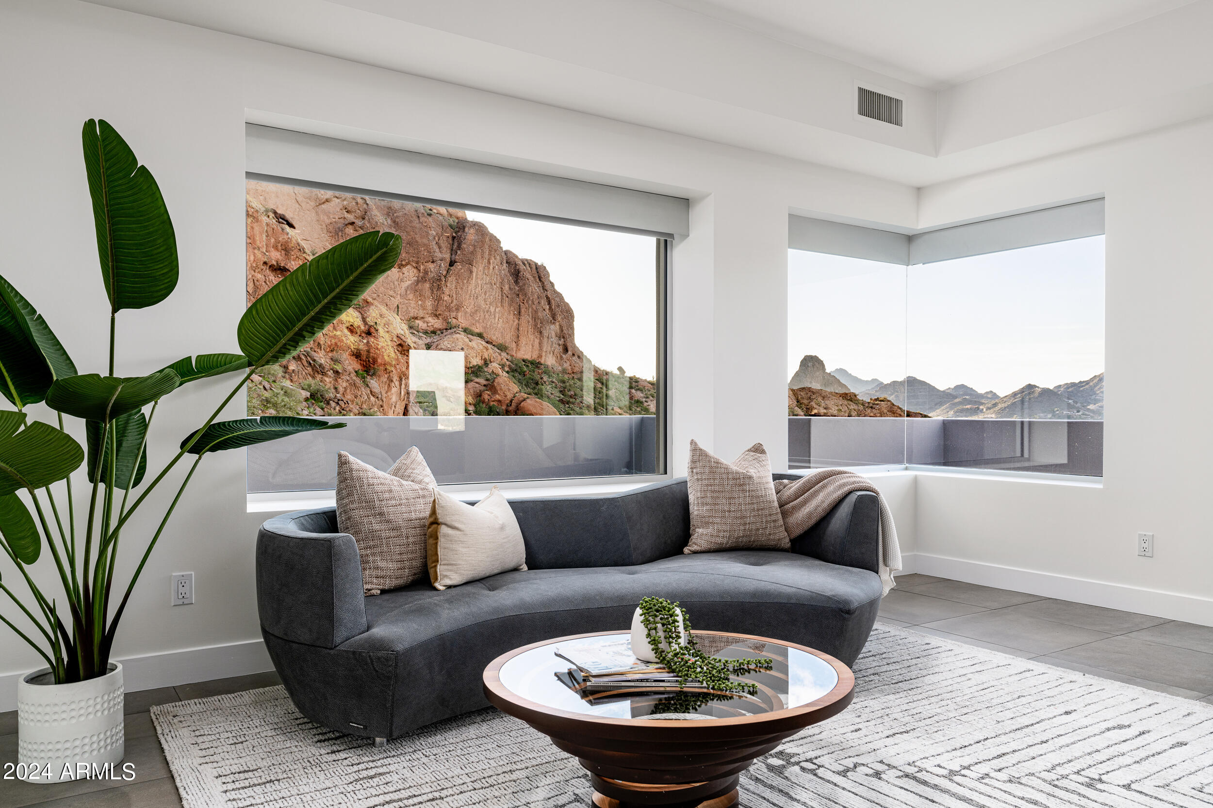 STONE CANYON EAST - Residential