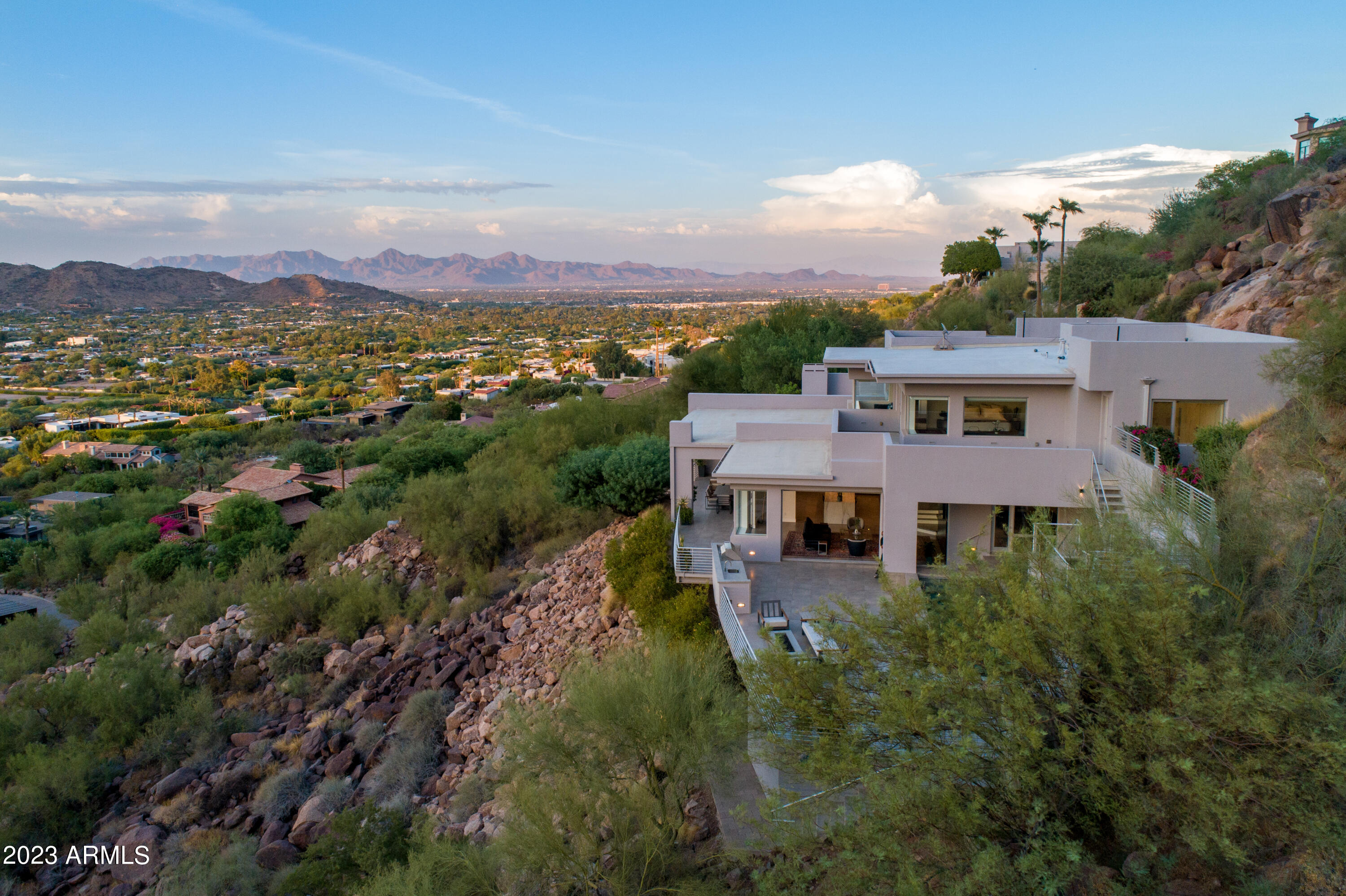 STONE CANYON EAST - Residential