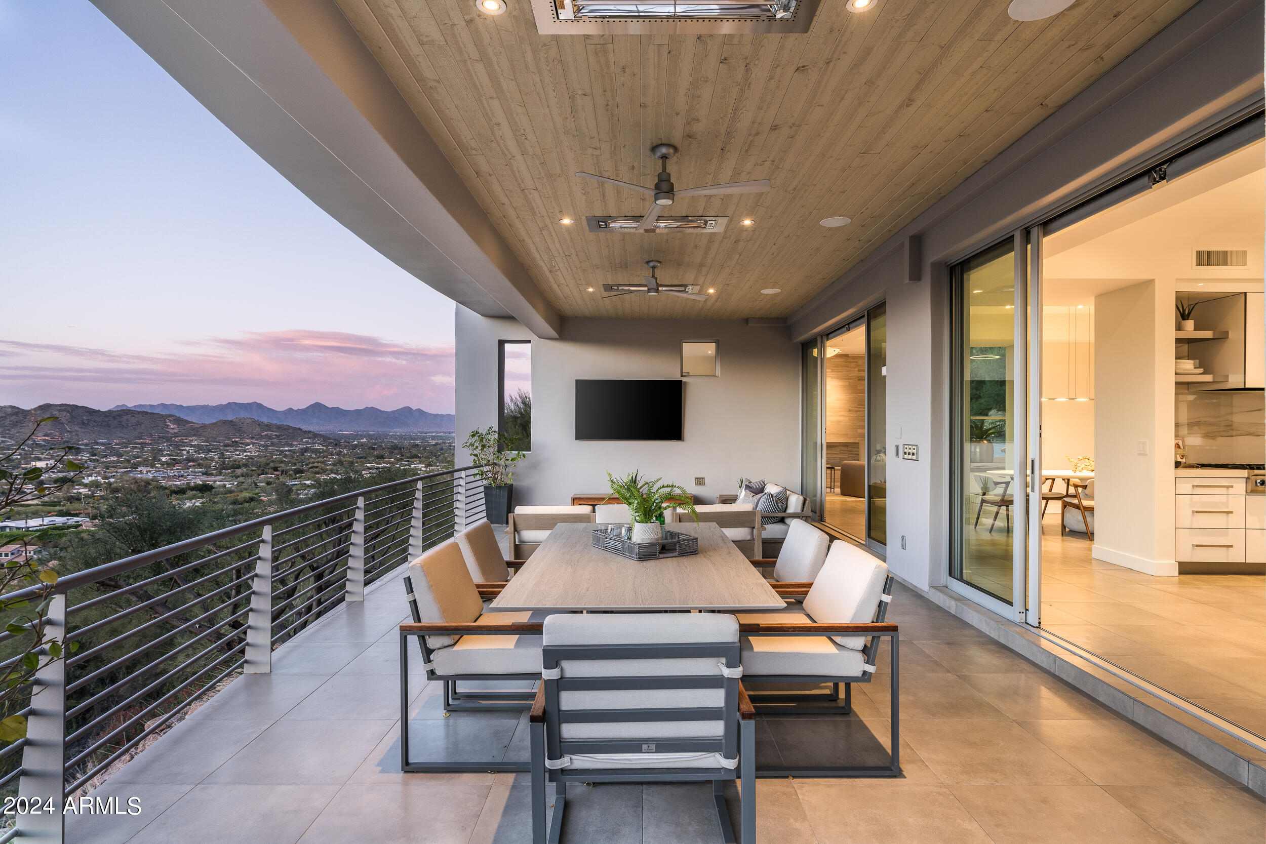 STONE CANYON EAST - Residential
