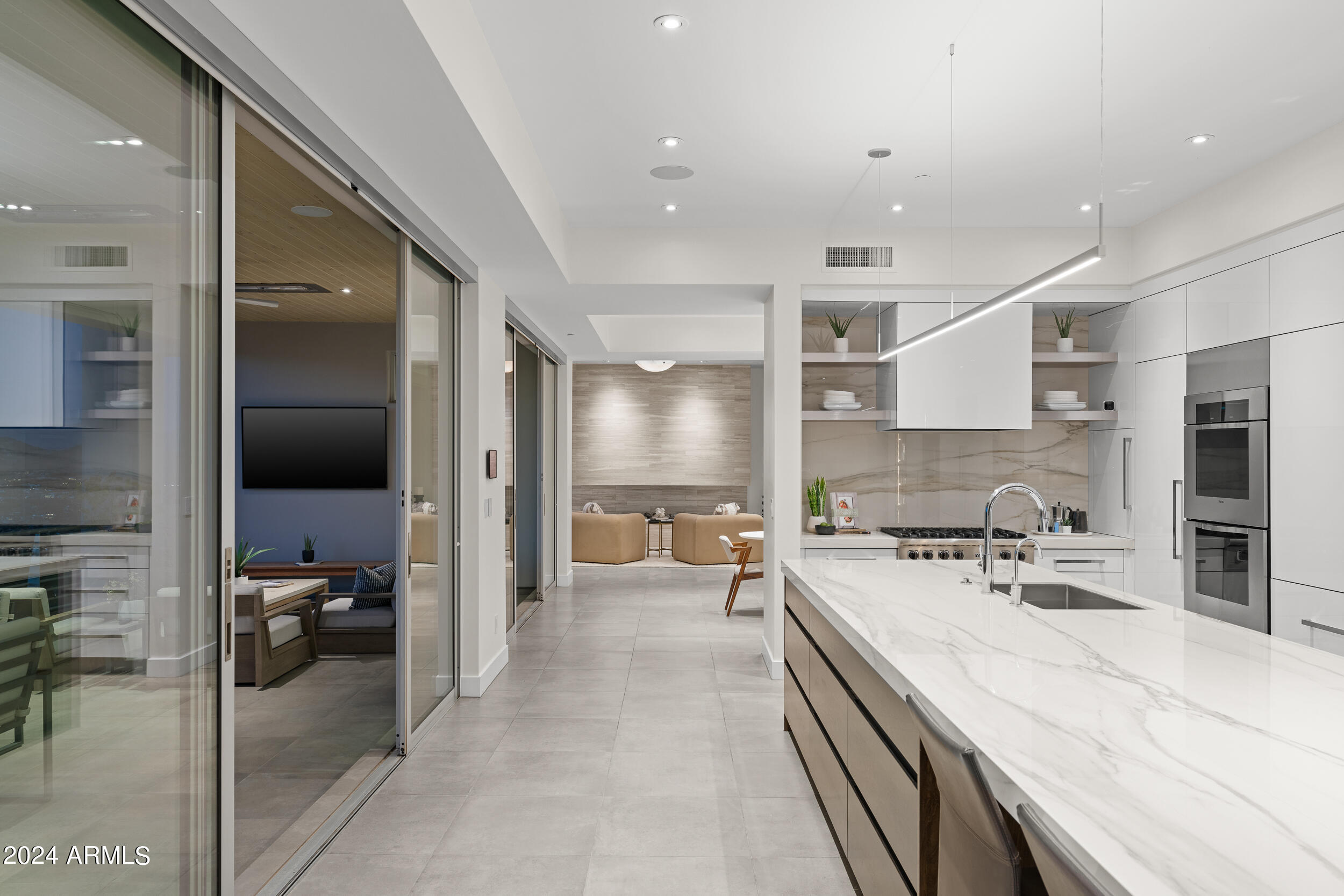 STONE CANYON EAST - Residential