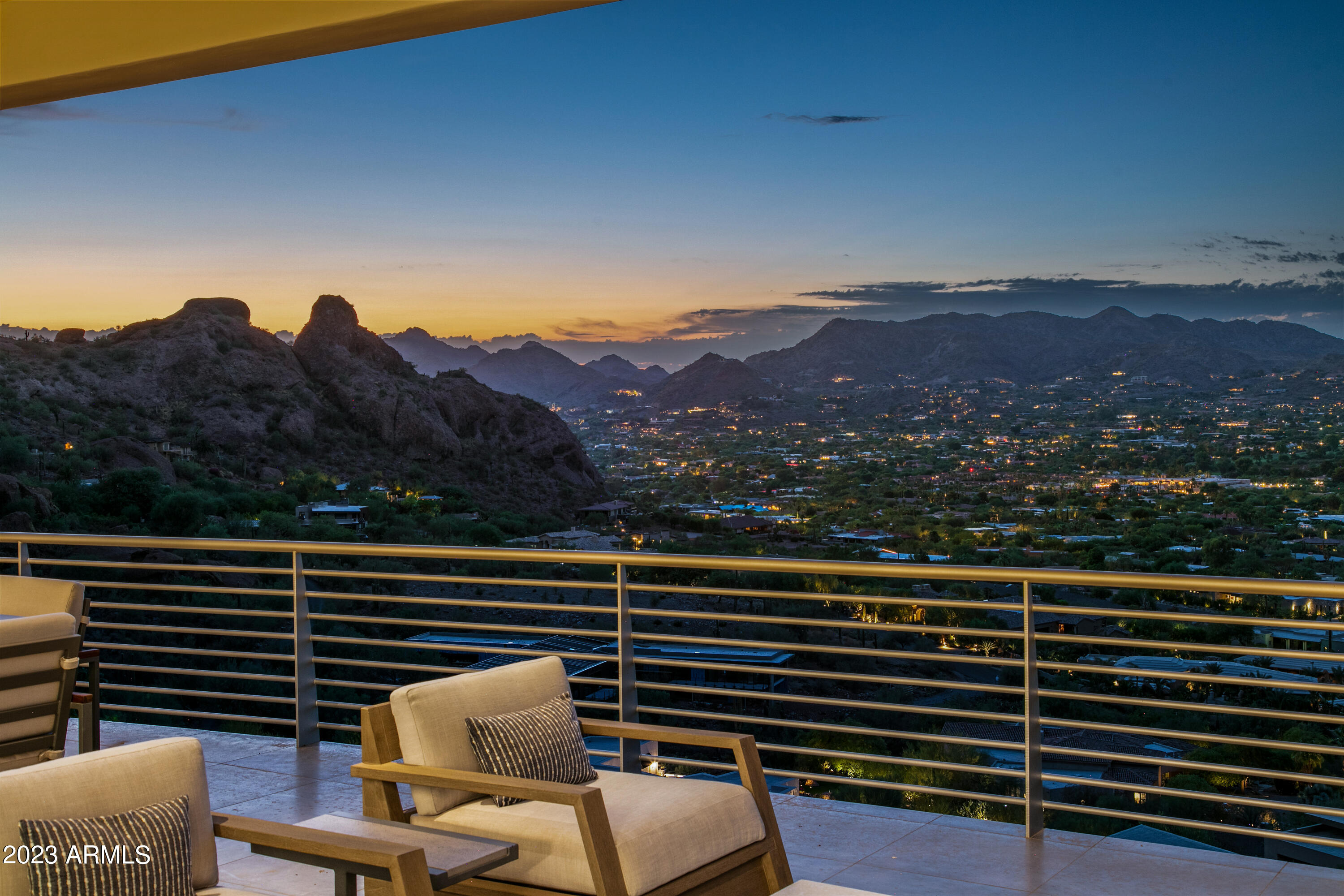 STONE CANYON EAST - Residential