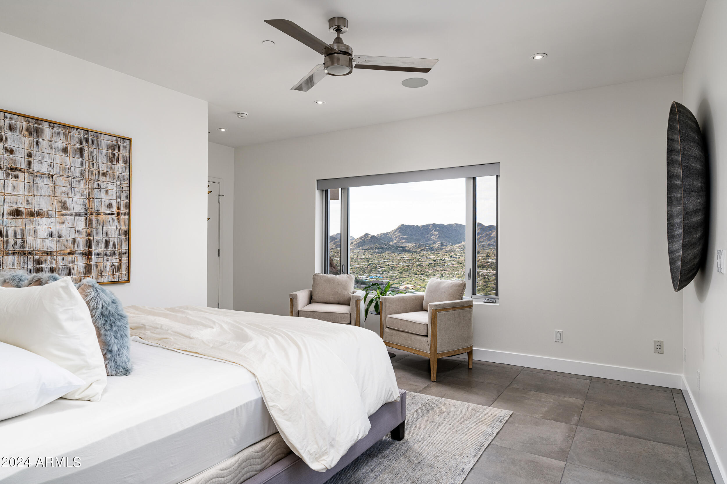 STONE CANYON EAST - Residential