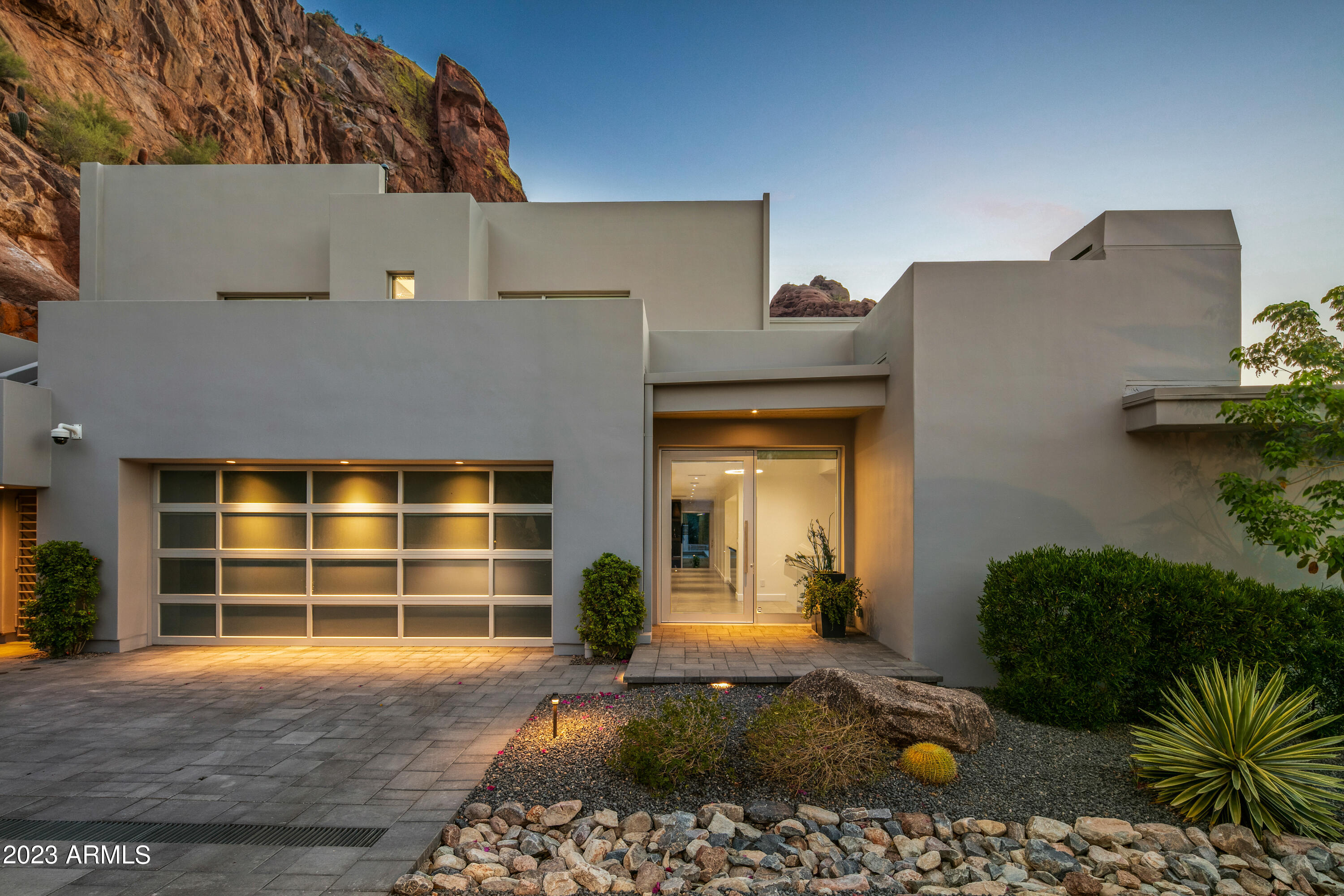 STONE CANYON EAST - Residential