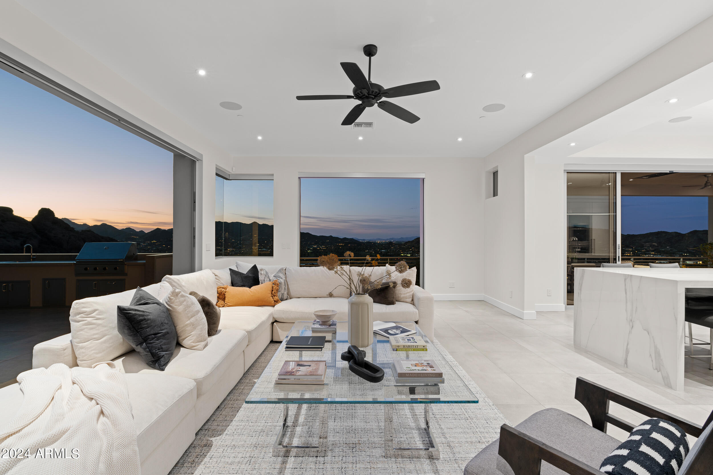 STONE CANYON EAST - Residential