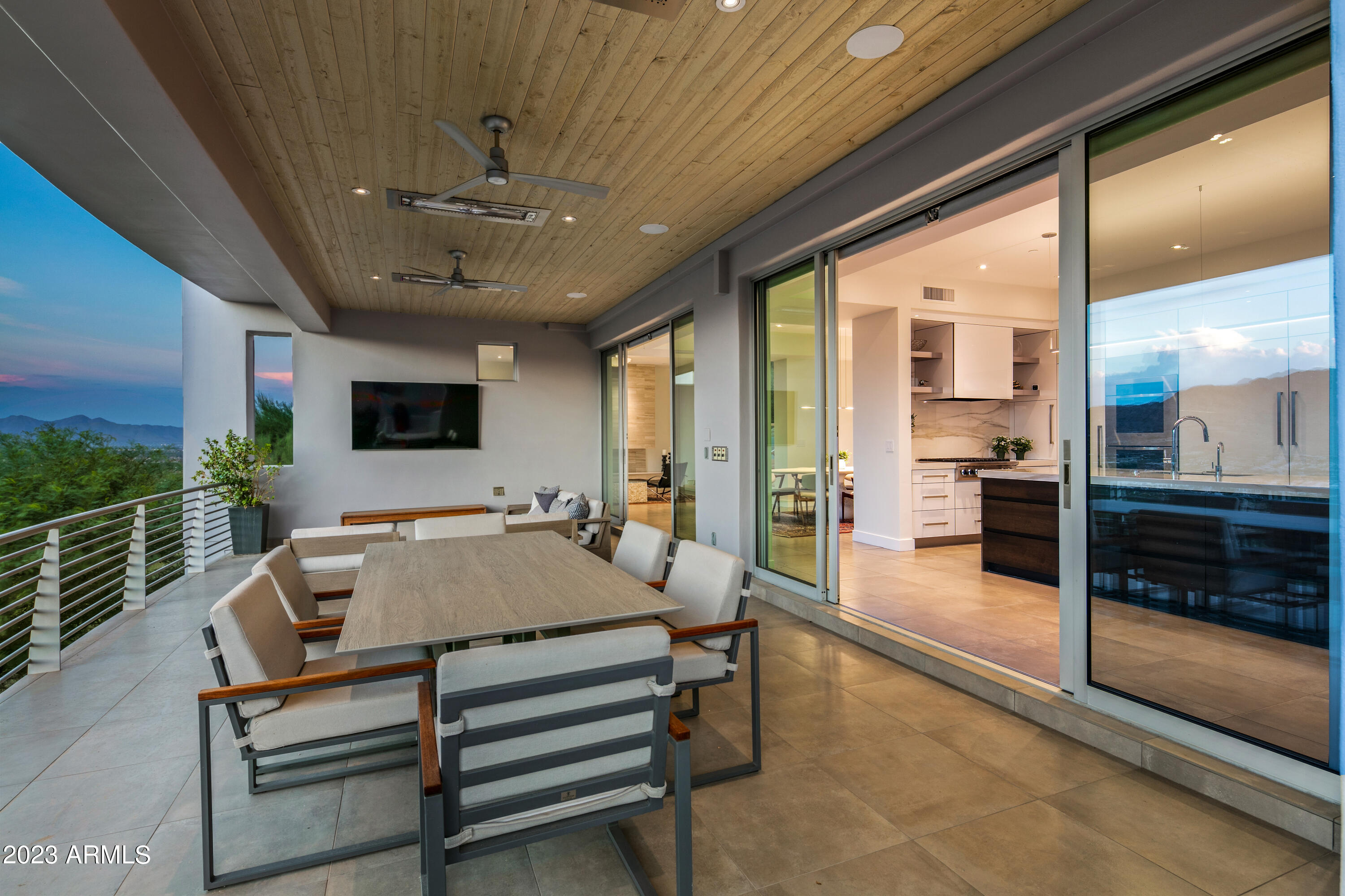 STONE CANYON EAST - Residential