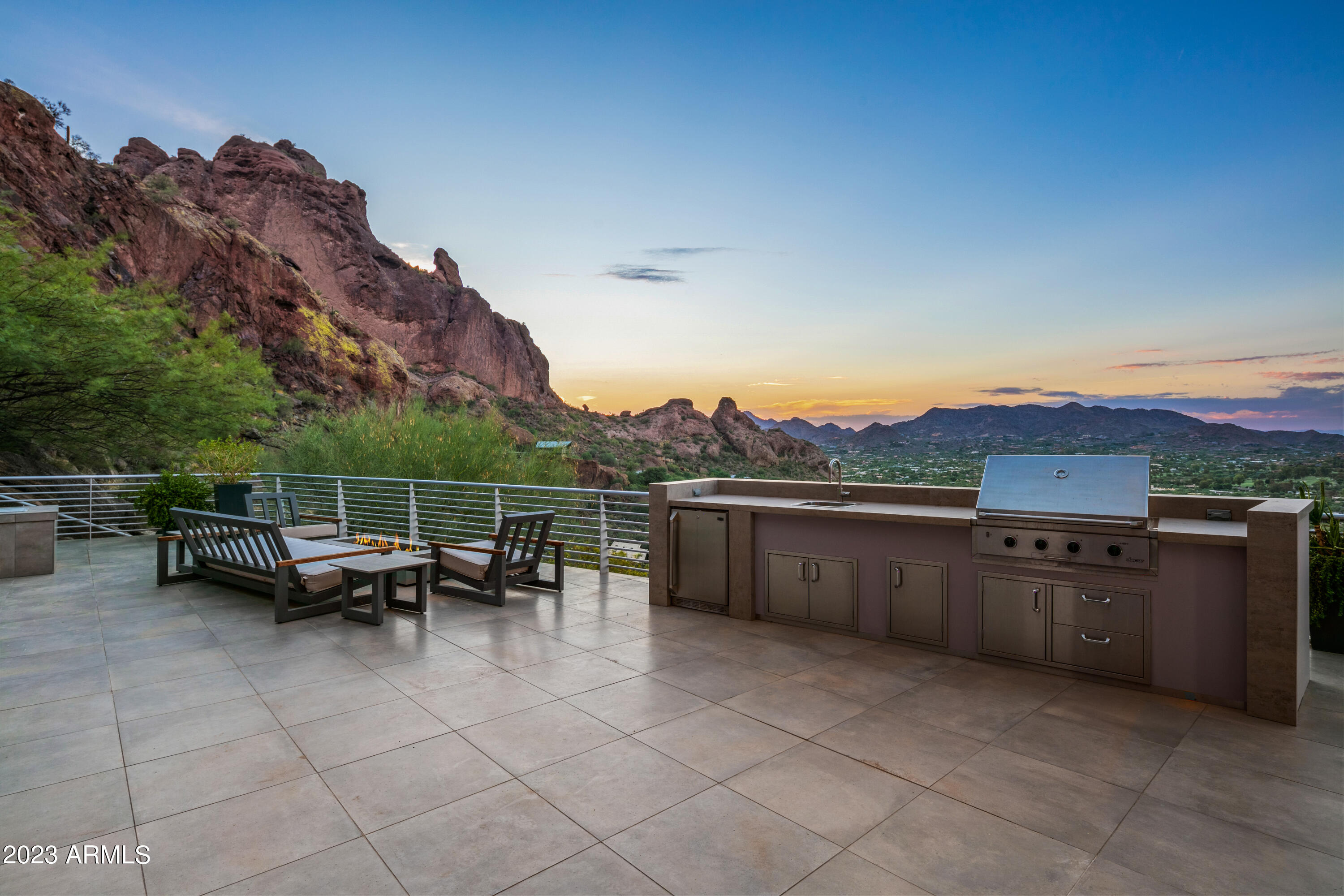 STONE CANYON EAST - Residential