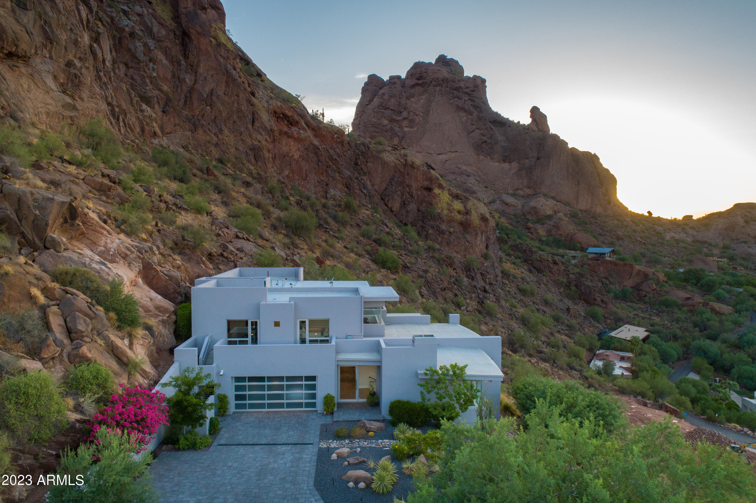 STONE CANYON EAST - Residential