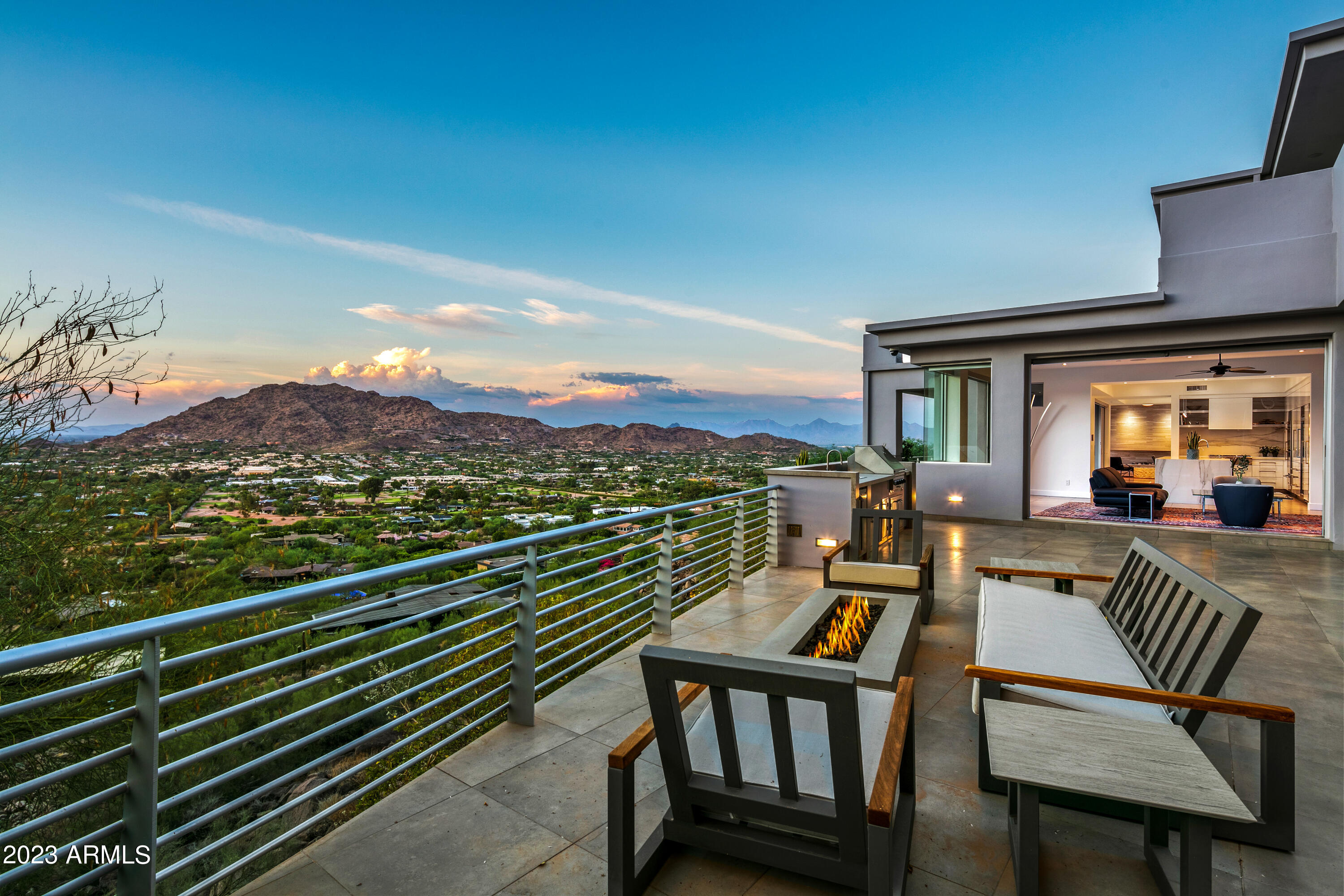 STONE CANYON EAST - Residential