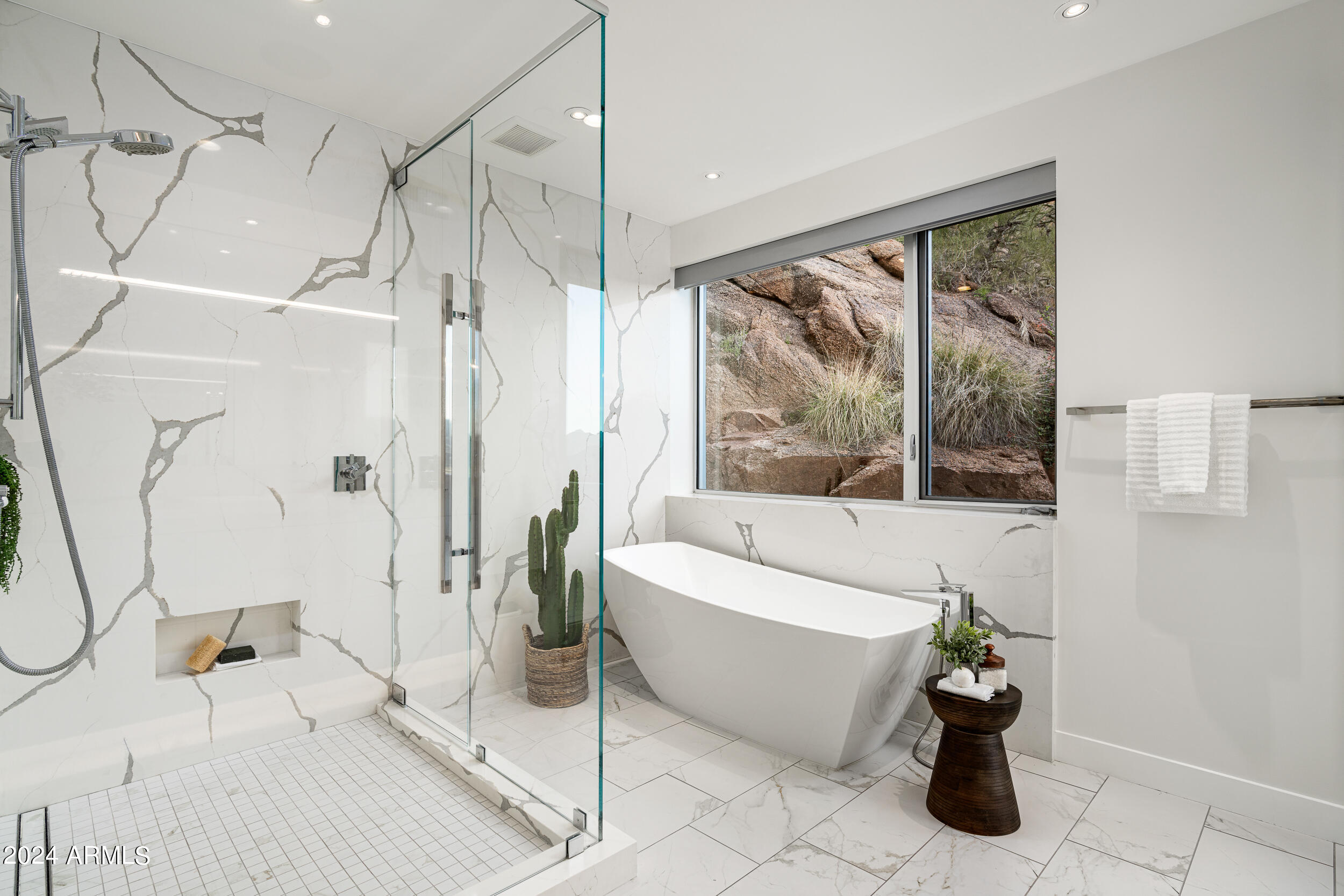 STONE CANYON EAST - Residential