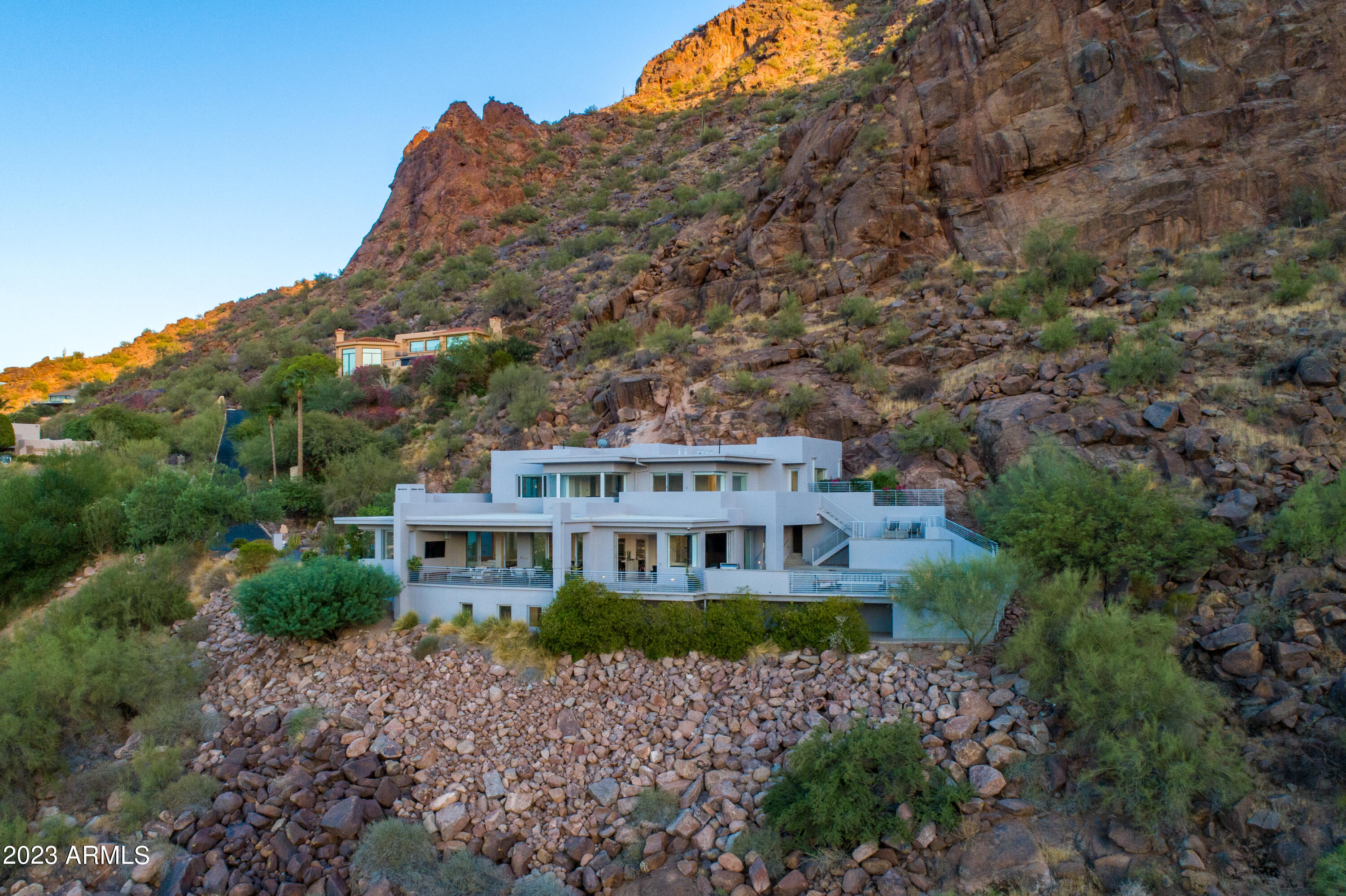 STONE CANYON EAST - Residential
