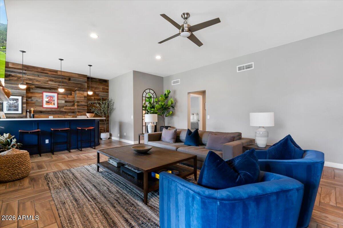 SANTAN VISTA UNIT 3 PHASE 4 AND 5 - Residential
