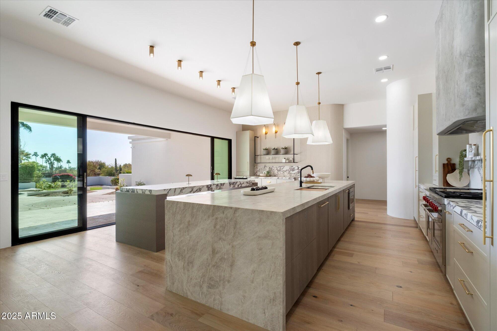 CACTUS CORRIDOR - Scottsdale Foothills! - Residential