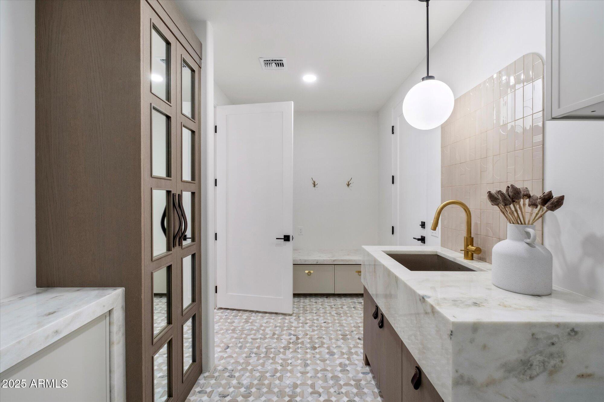 CACTUS CORRIDOR - Scottsdale Foothills! - Residential