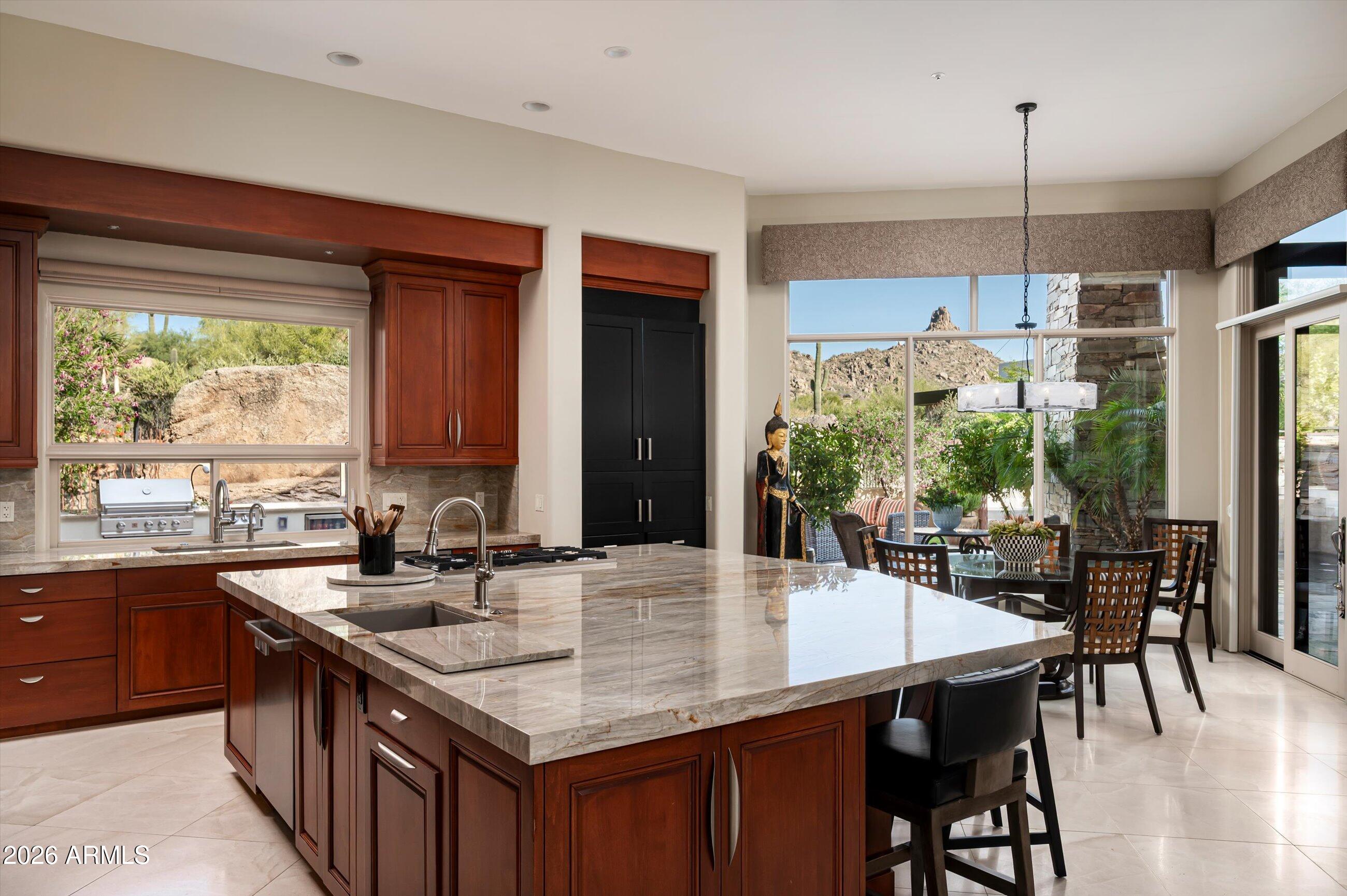 ESTANCIA - Residential