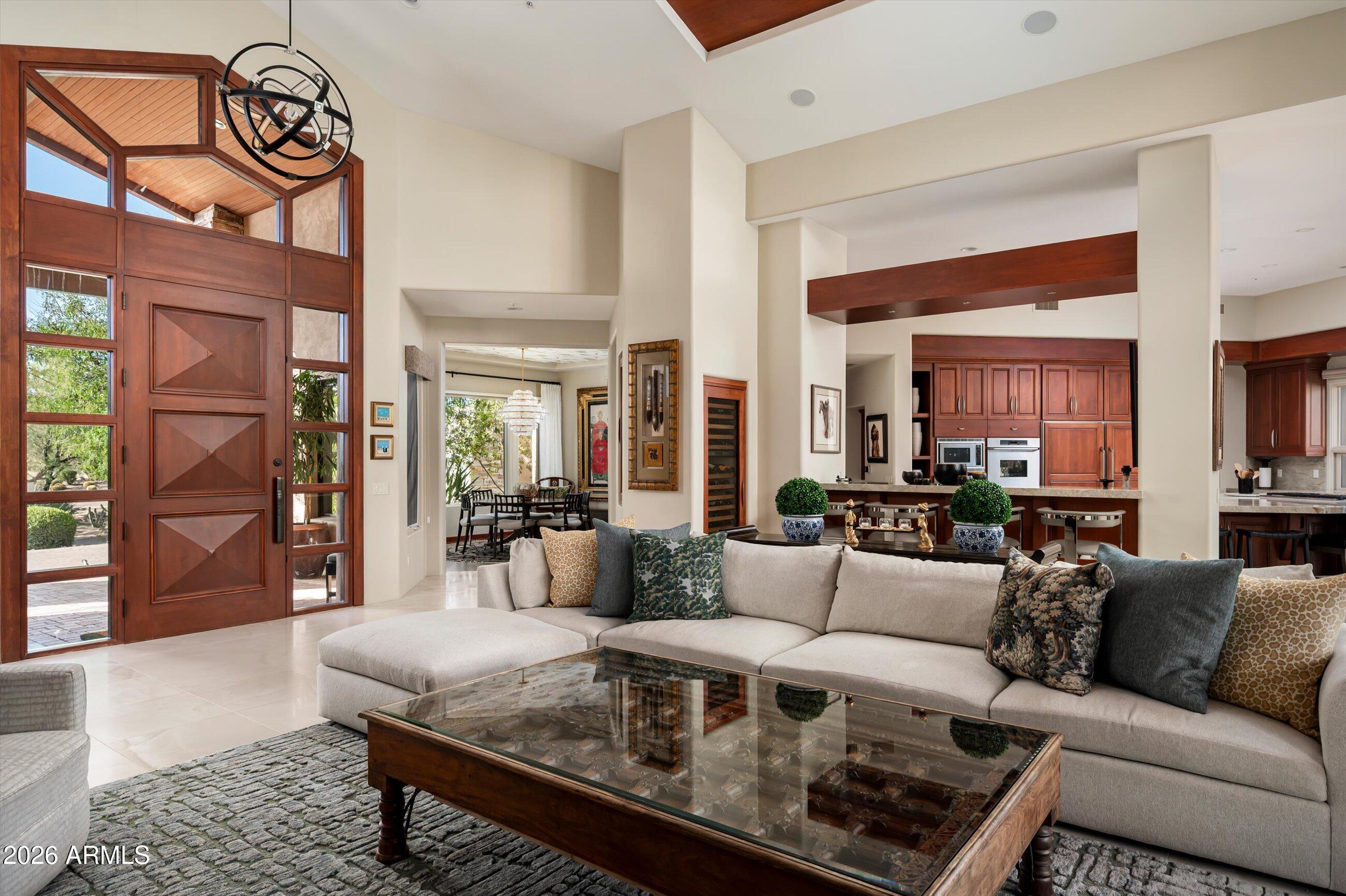 ESTANCIA - Residential