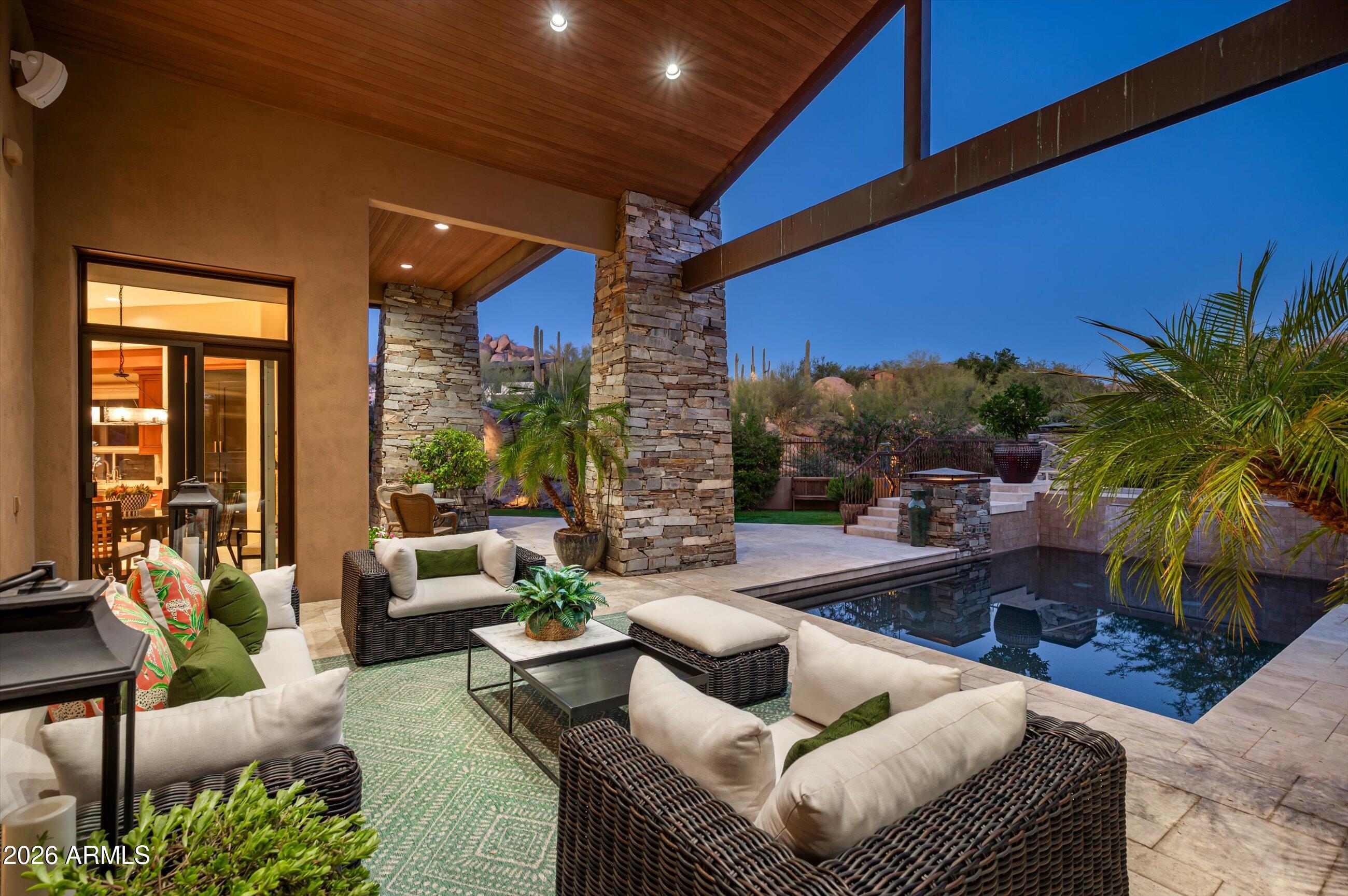 ESTANCIA - Residential
