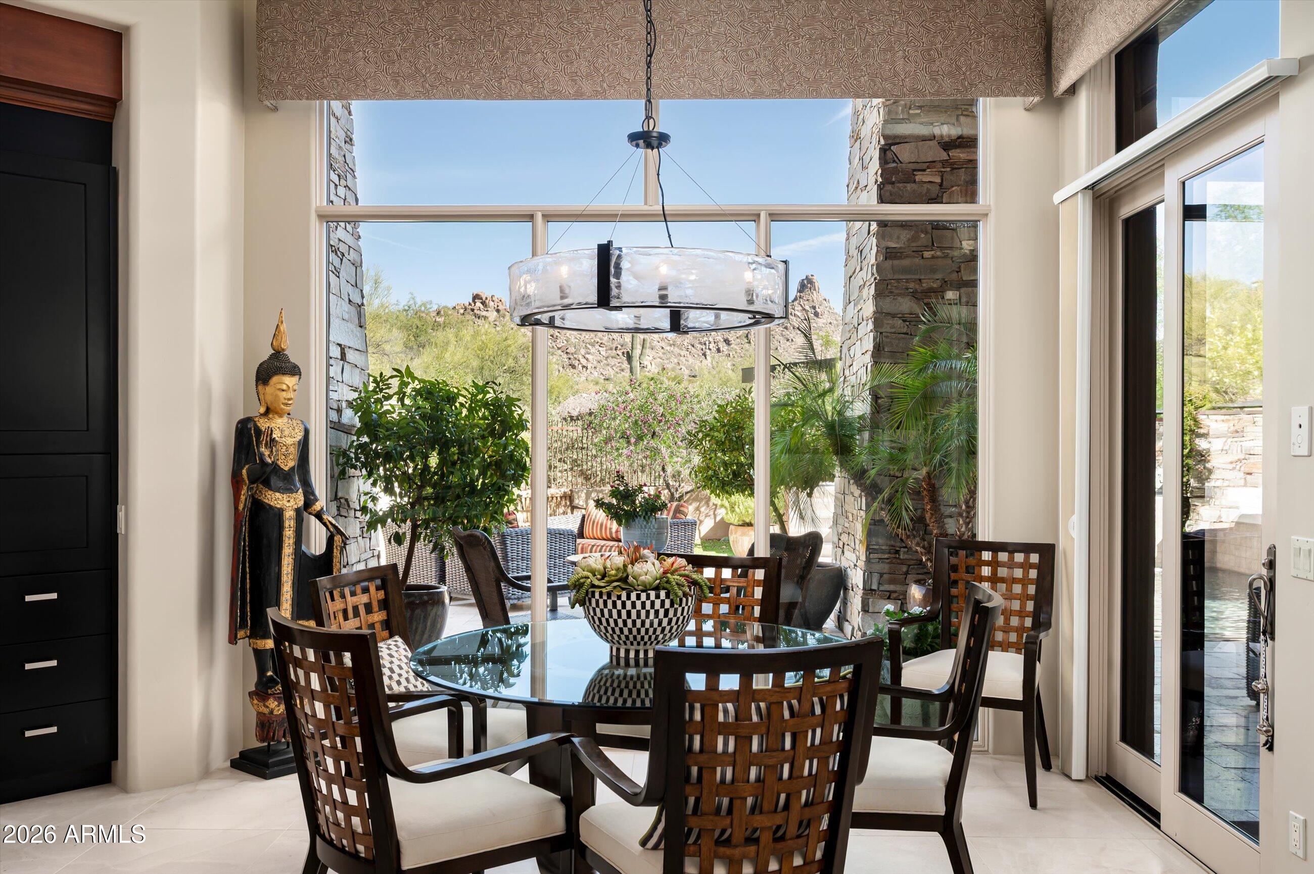 ESTANCIA - Residential