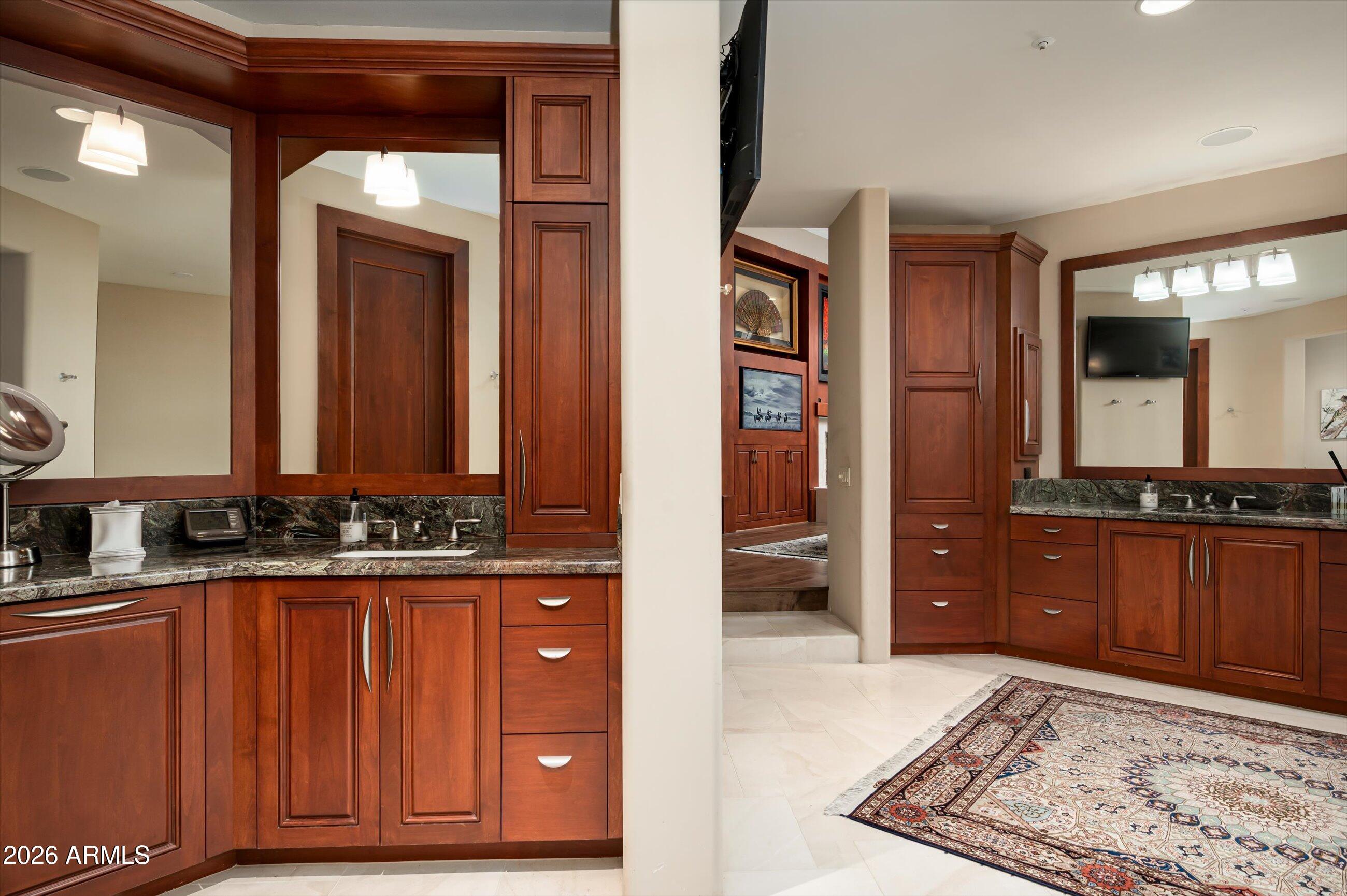 ESTANCIA - Residential