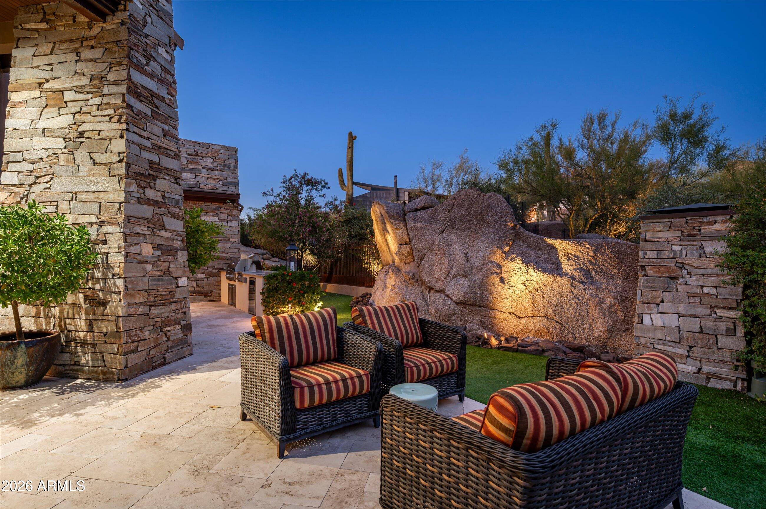 ESTANCIA - Residential